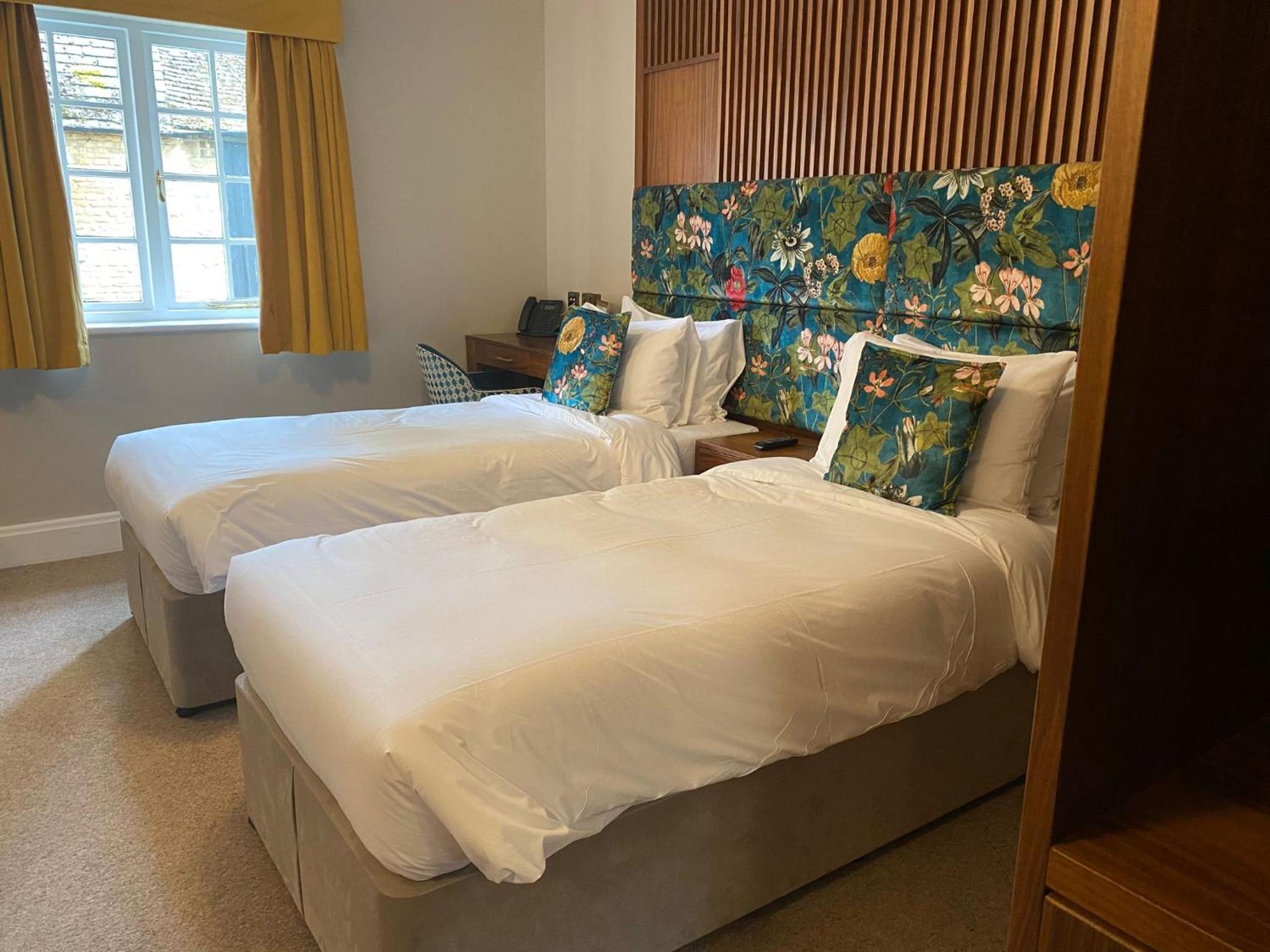 Twin Room - Photo 1