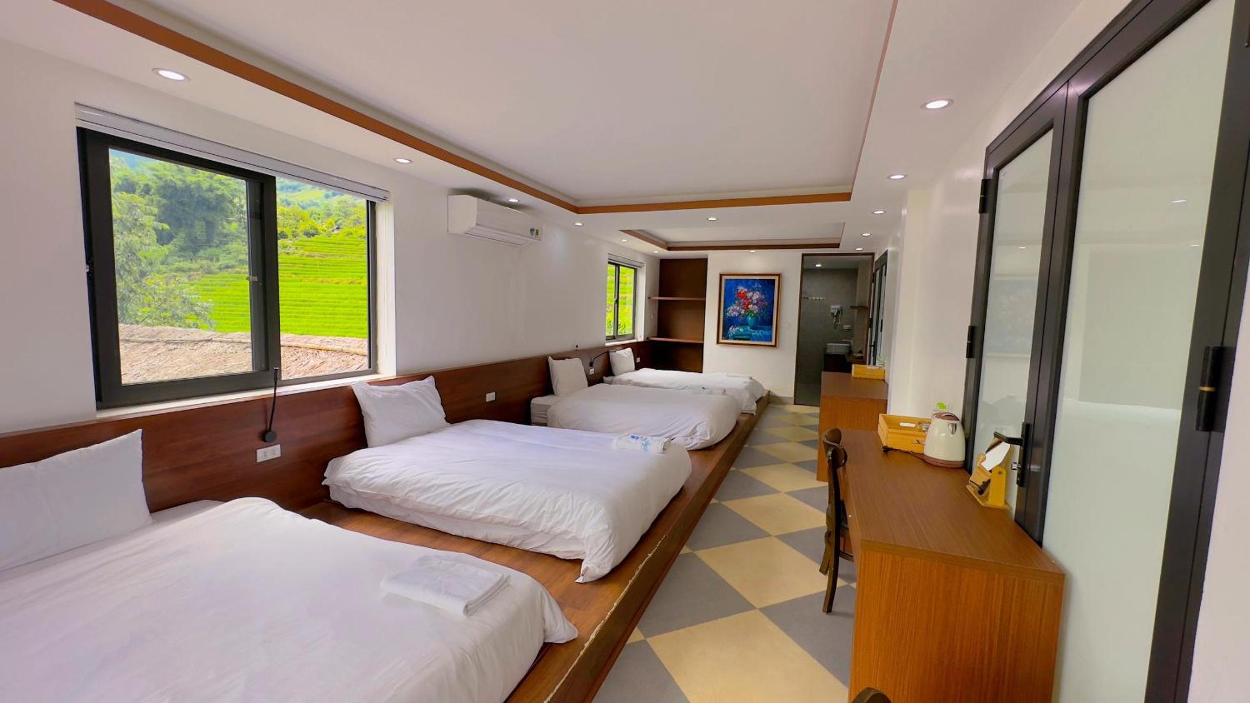 Single Bed In Mixed Dormitory Room photo 3