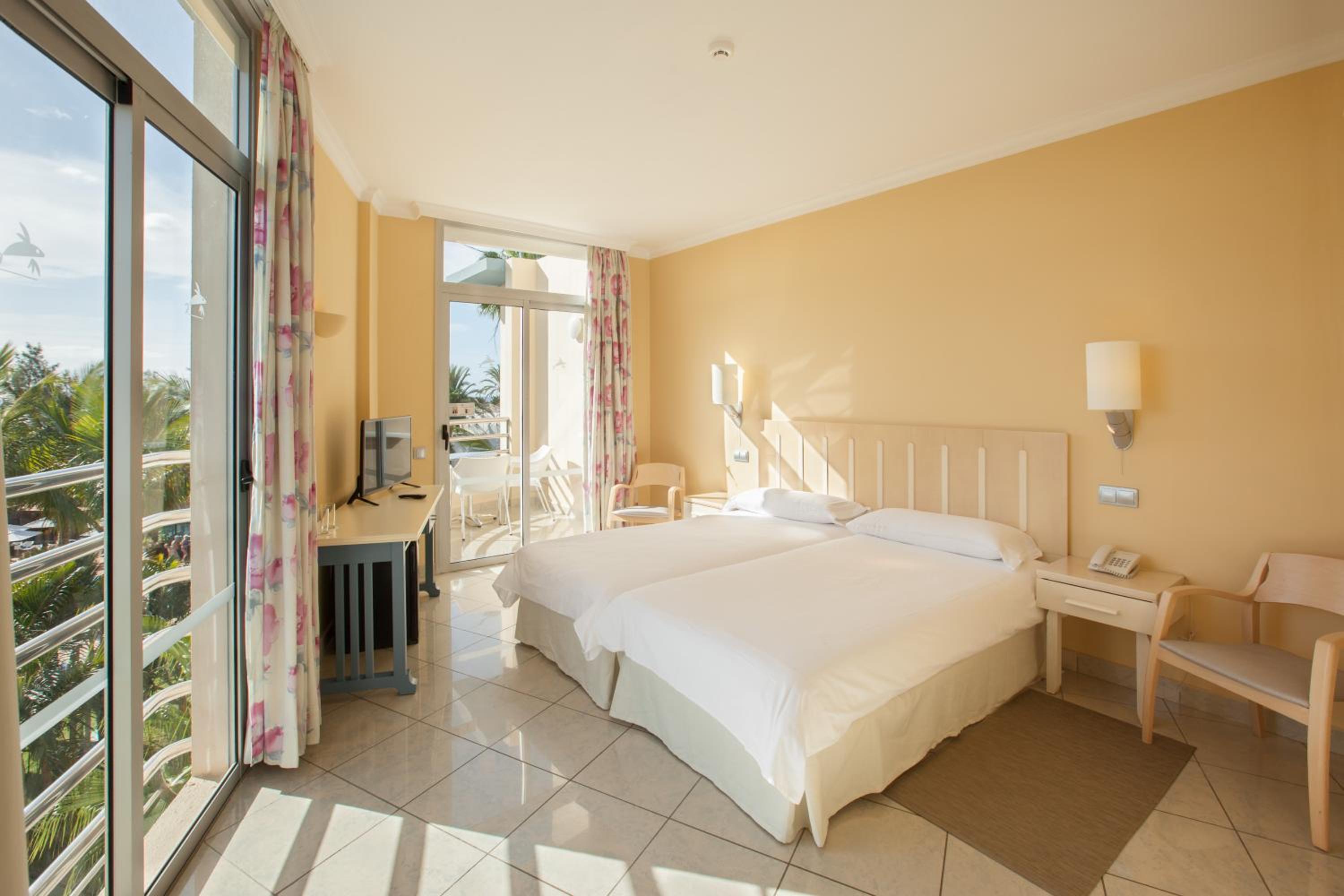 Junior Suite - Photo 1