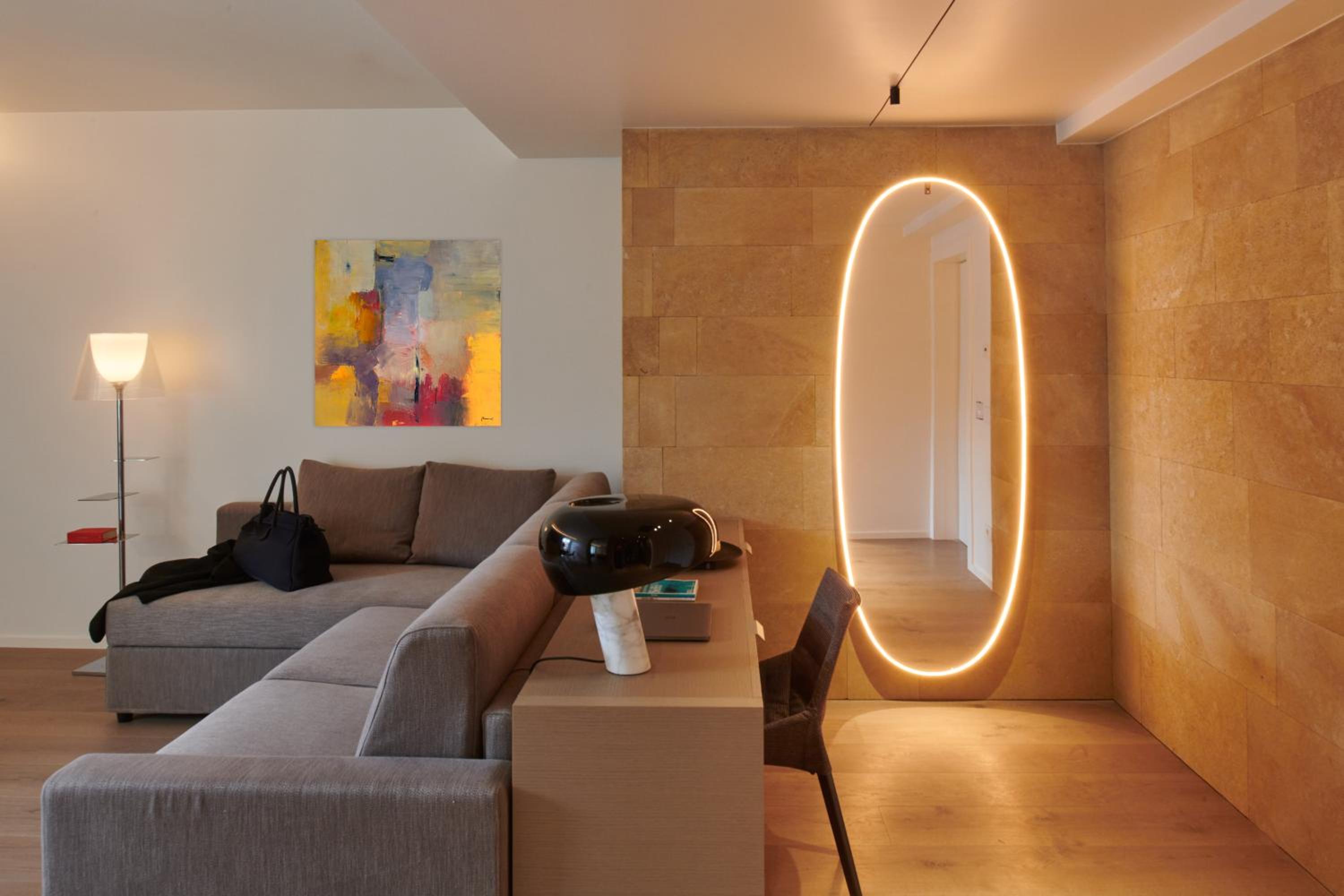 Suite with City View - Photo 1