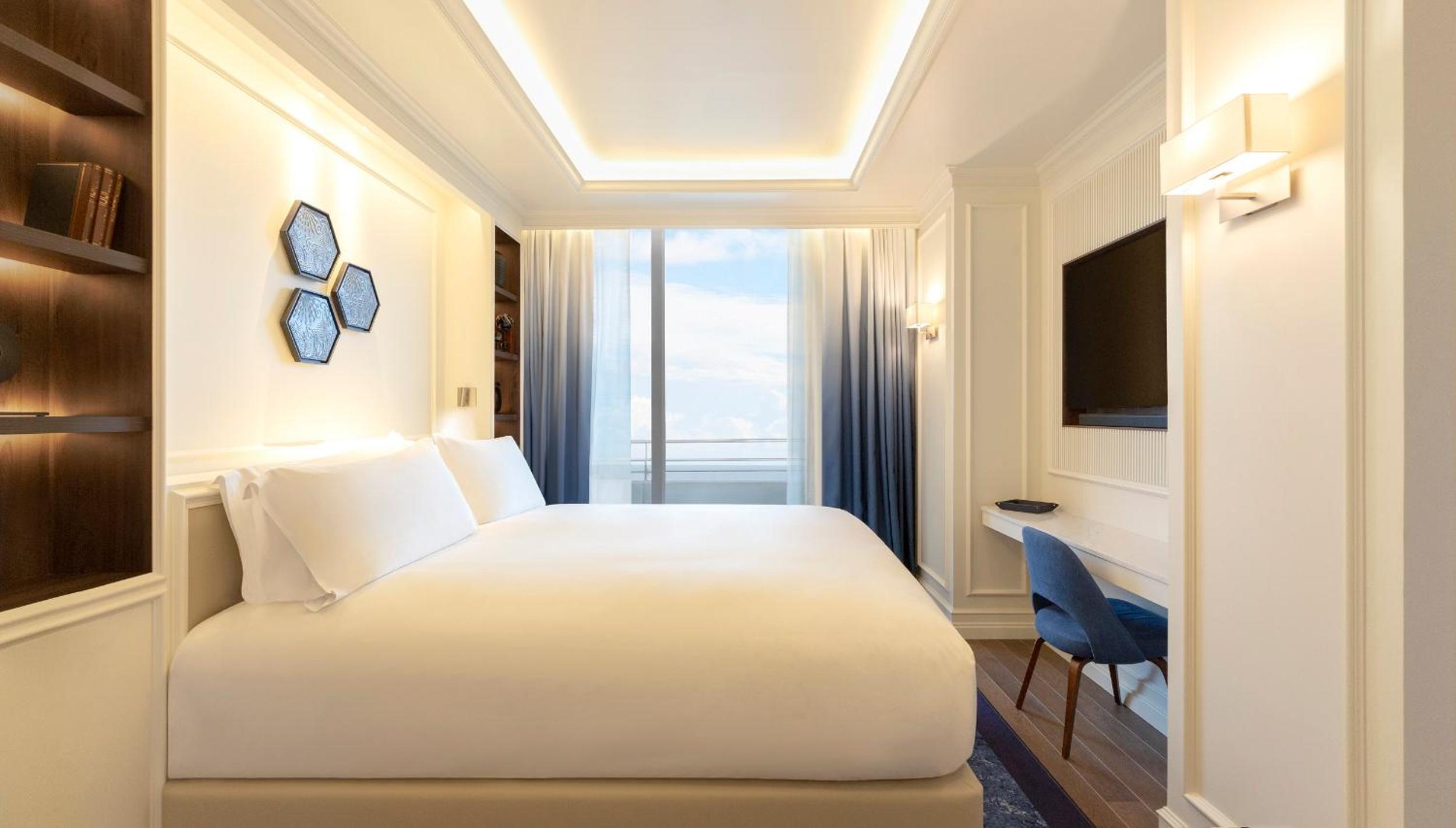 Opera Suite with Terrace - Photo 9