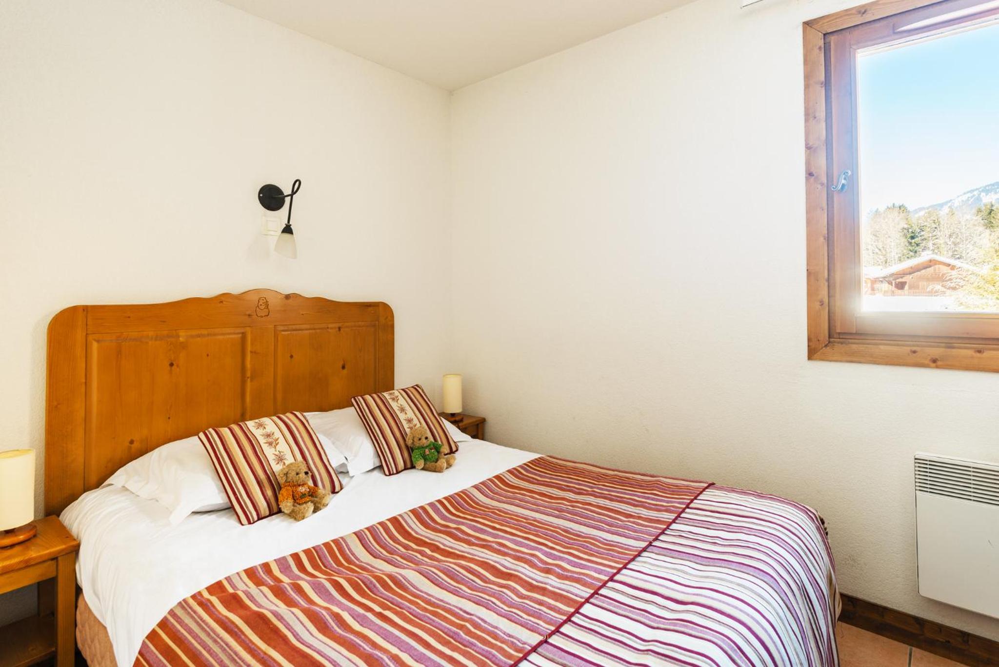 One-Bedroom Apartment with Alcove (6 Adults) photo 3