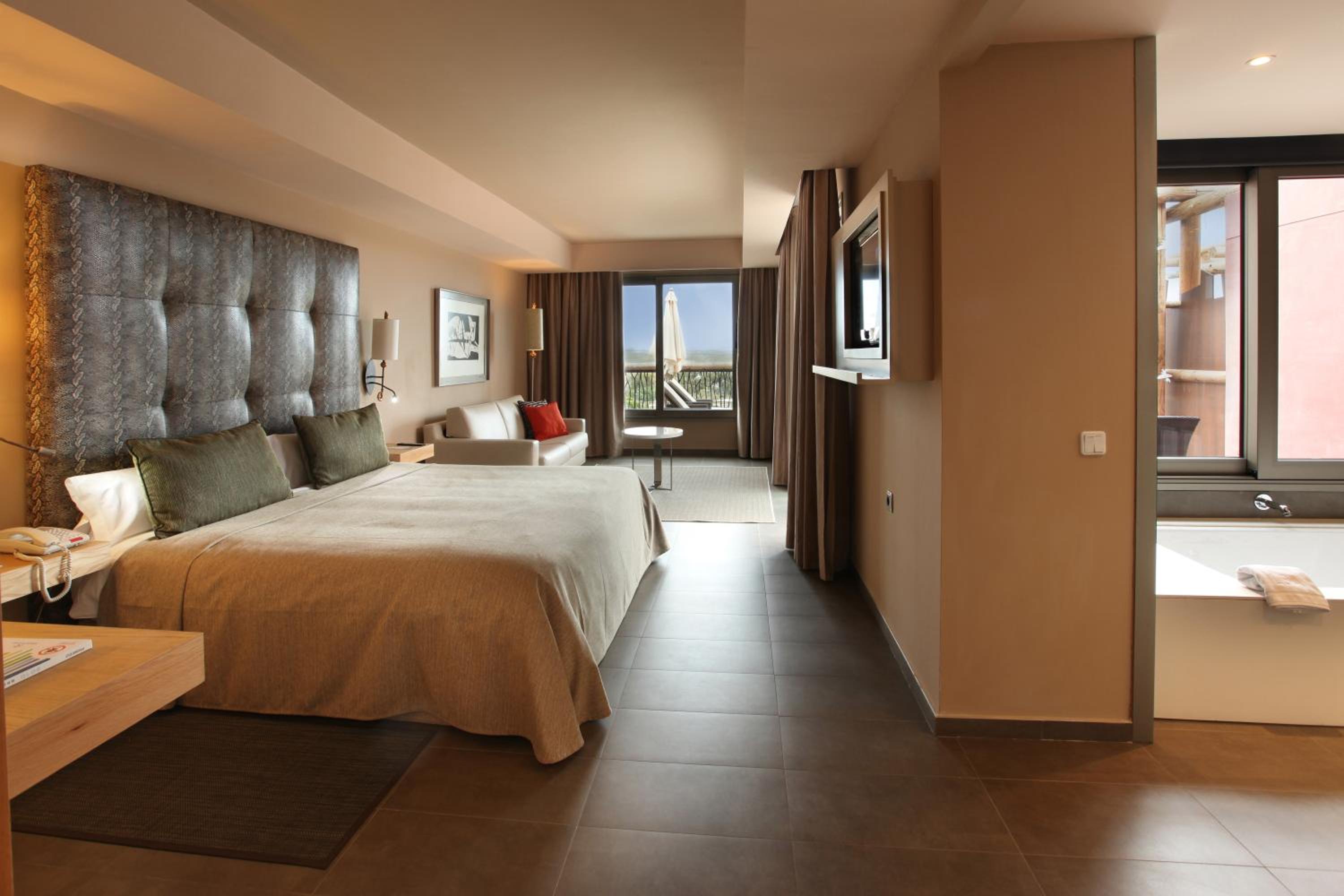 Superior Double Room - Photo 2
