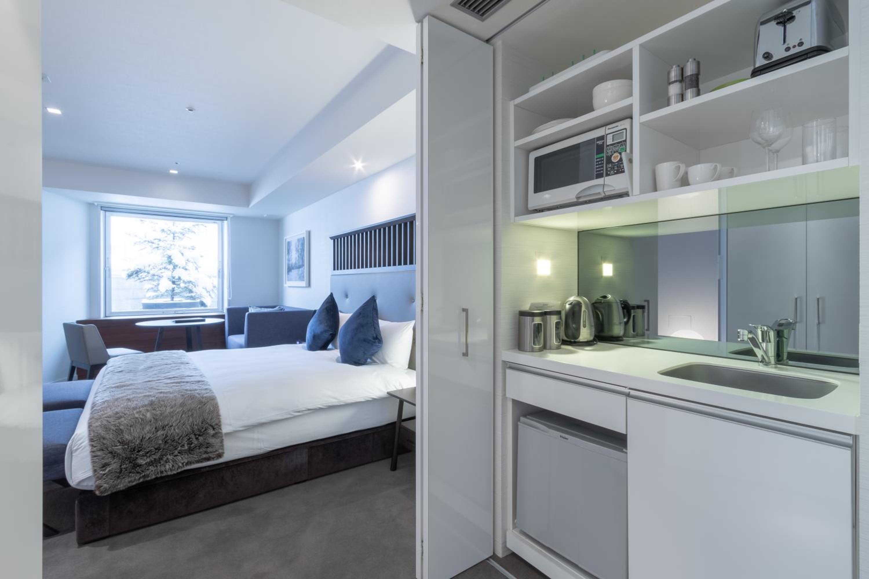 Superior Hotel Room (Lower Ground) photo 1