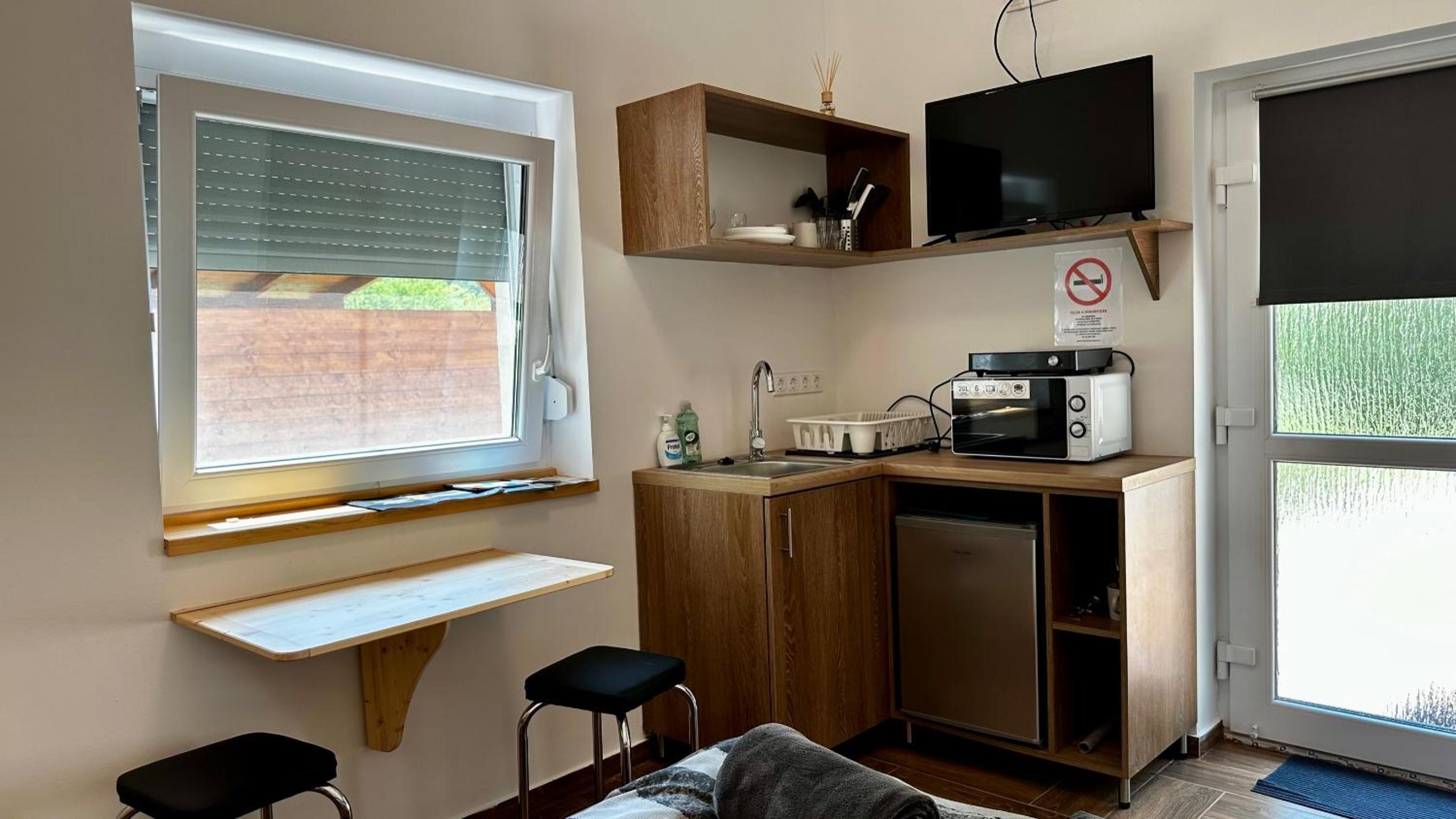 One-Bedroom Apartment photo 3