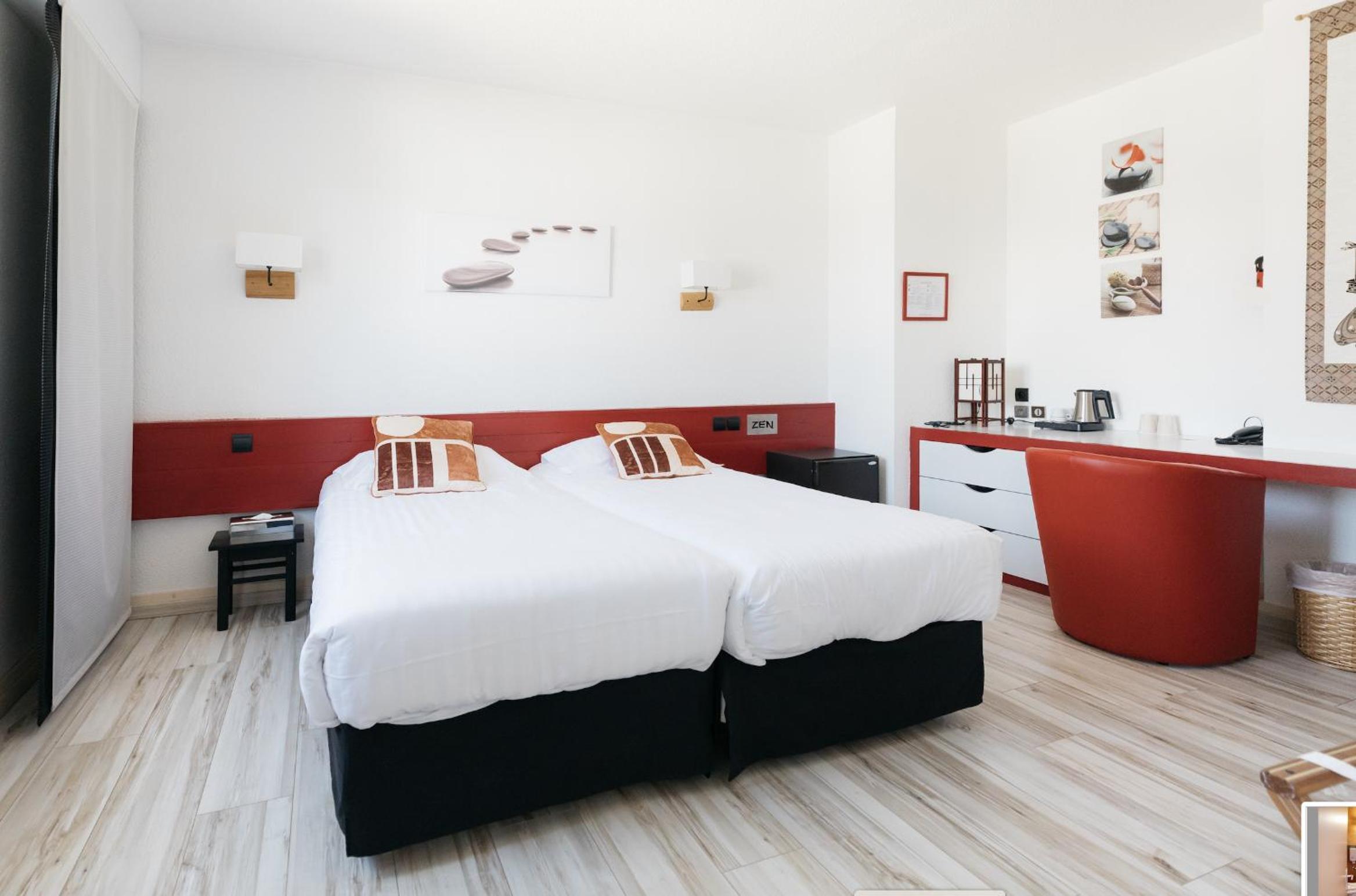 Standard Double Room - Photo 6
