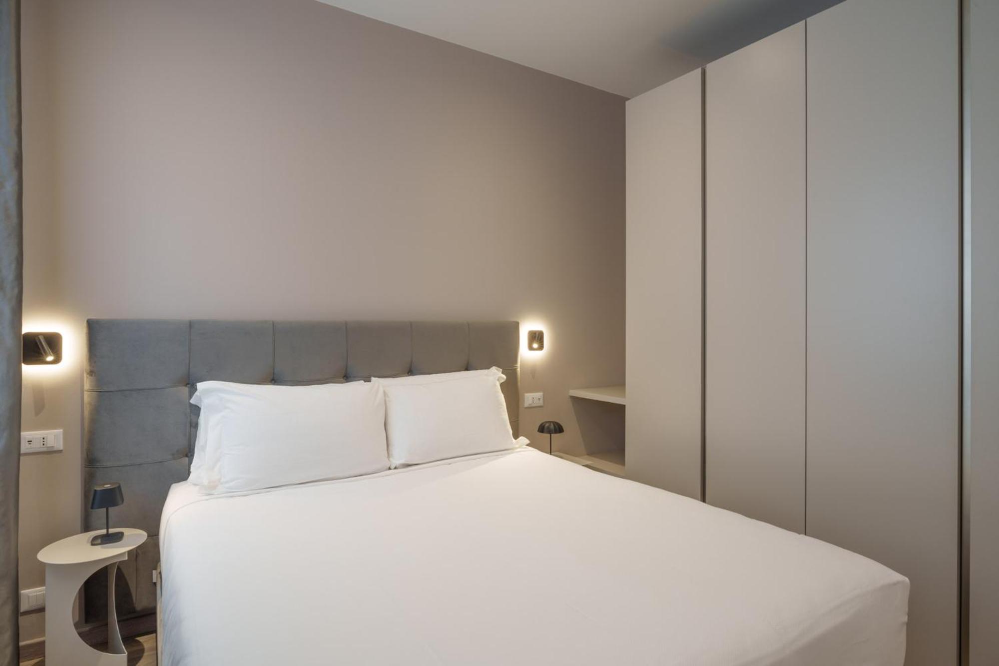 Deluxe Suite with Two Bedrooms photo 2