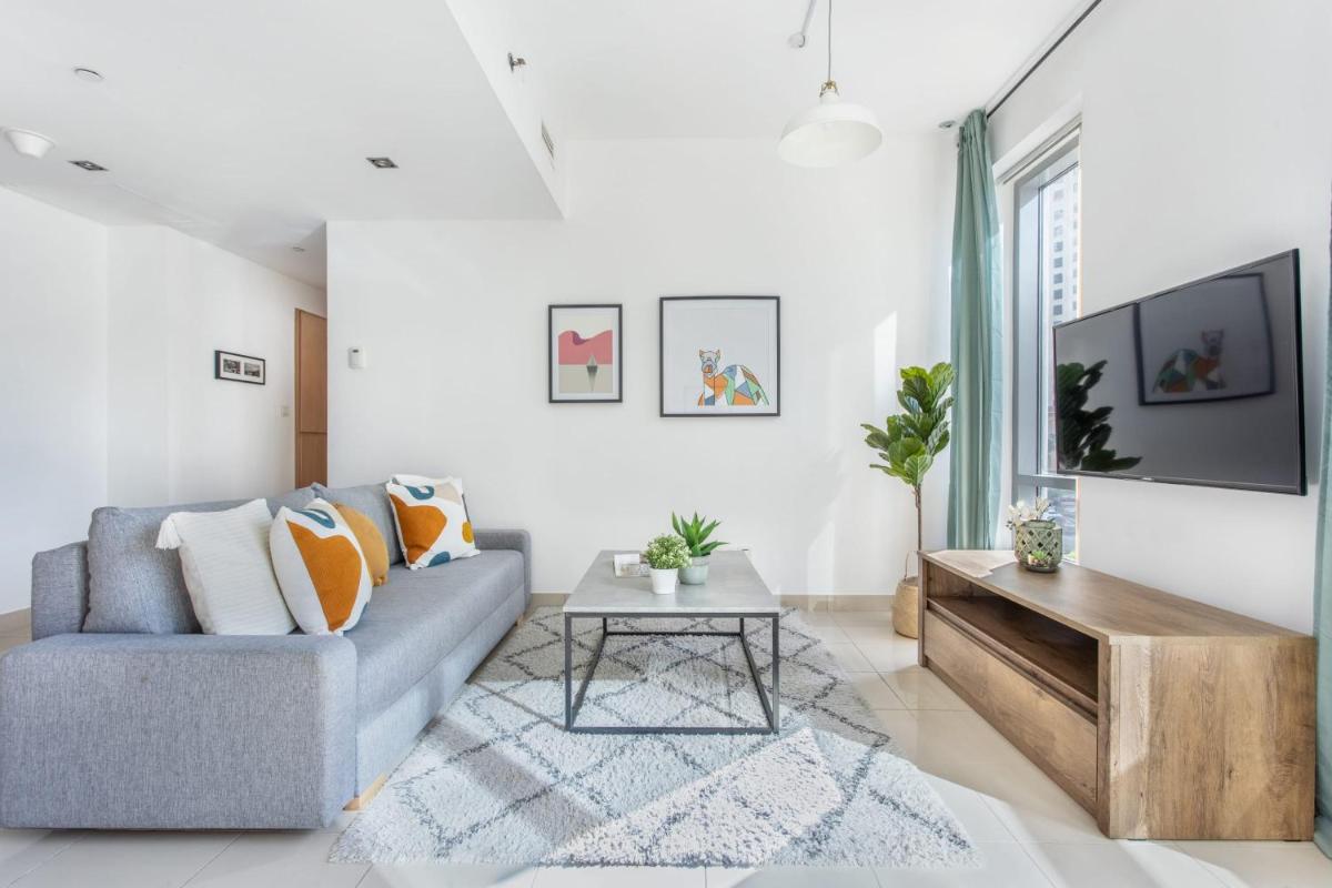 Apartment photo 1