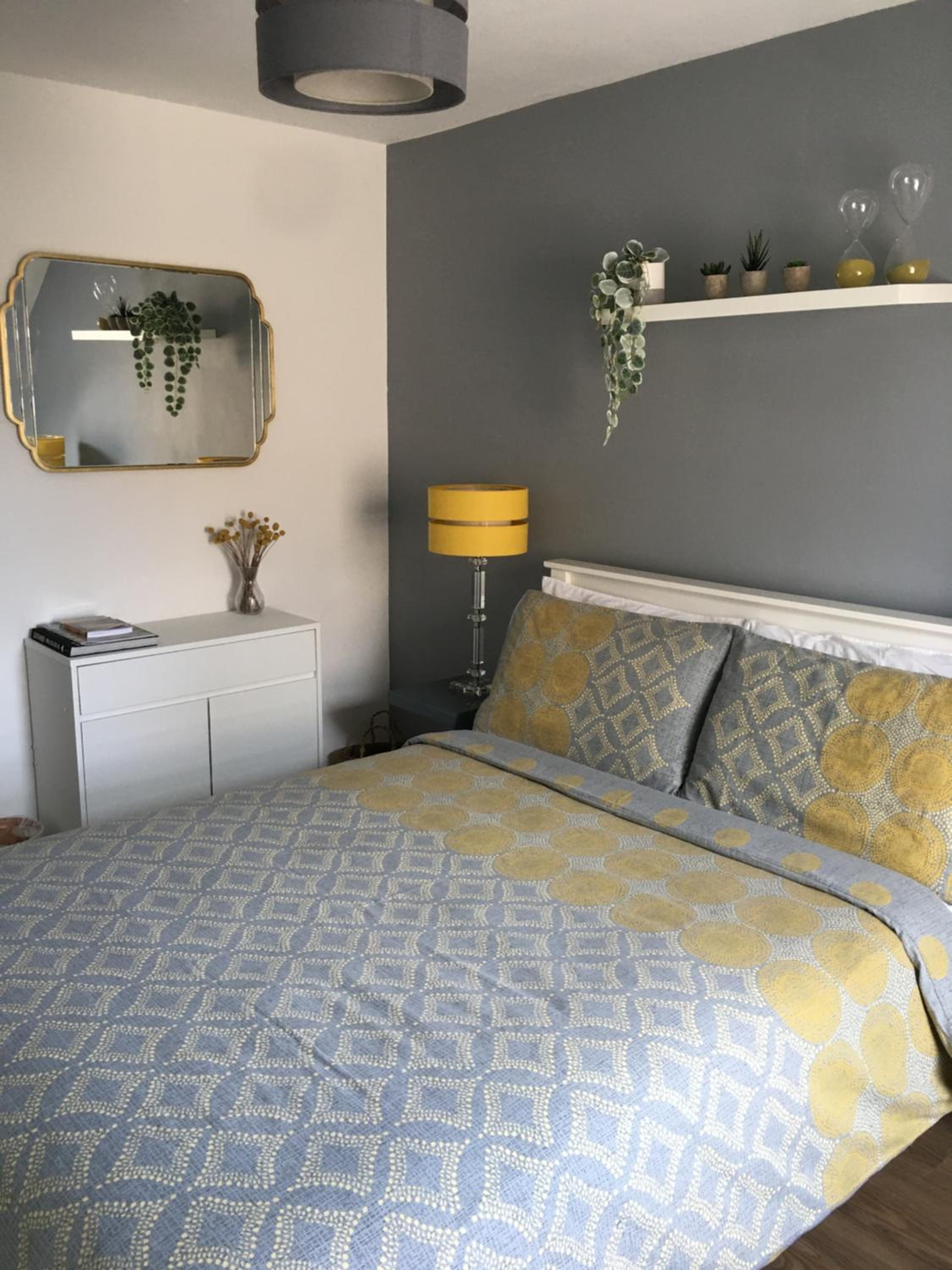 Double Room with Shared Bathroom photo 1