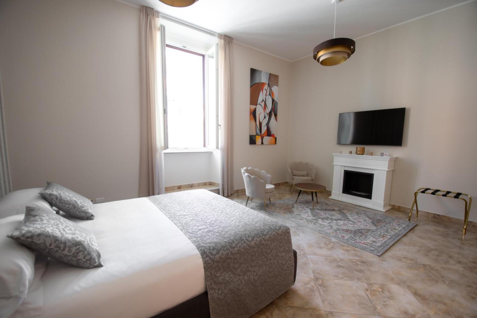Superior King Room