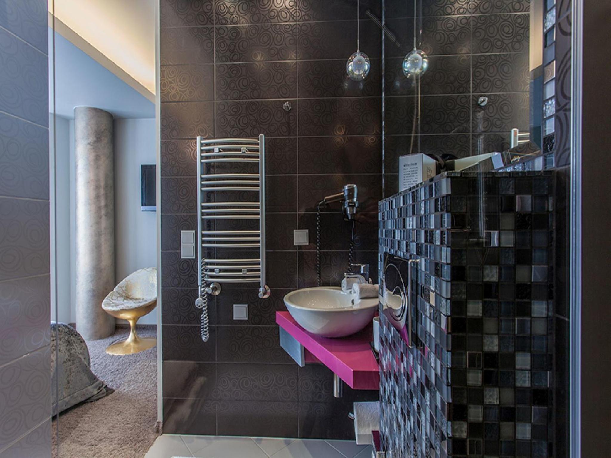 Double Room - Photo 11