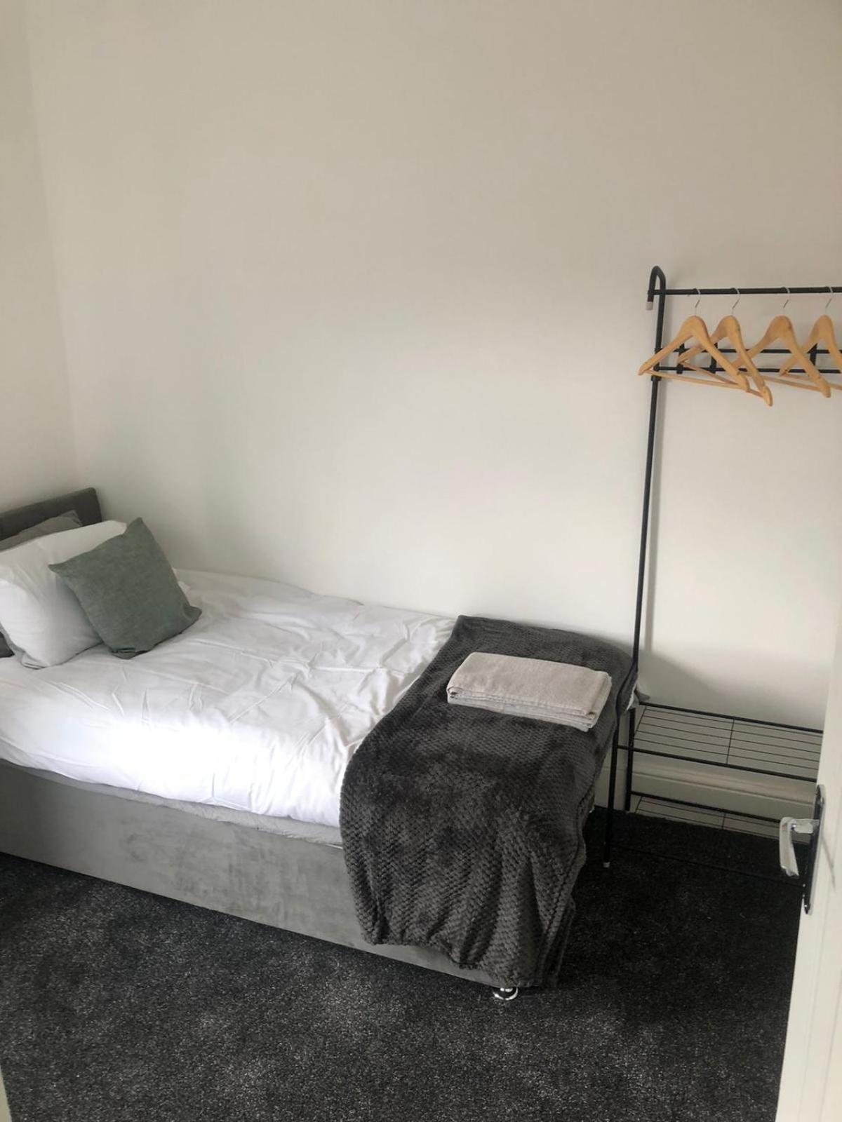 Four-Bedroom House photo 1