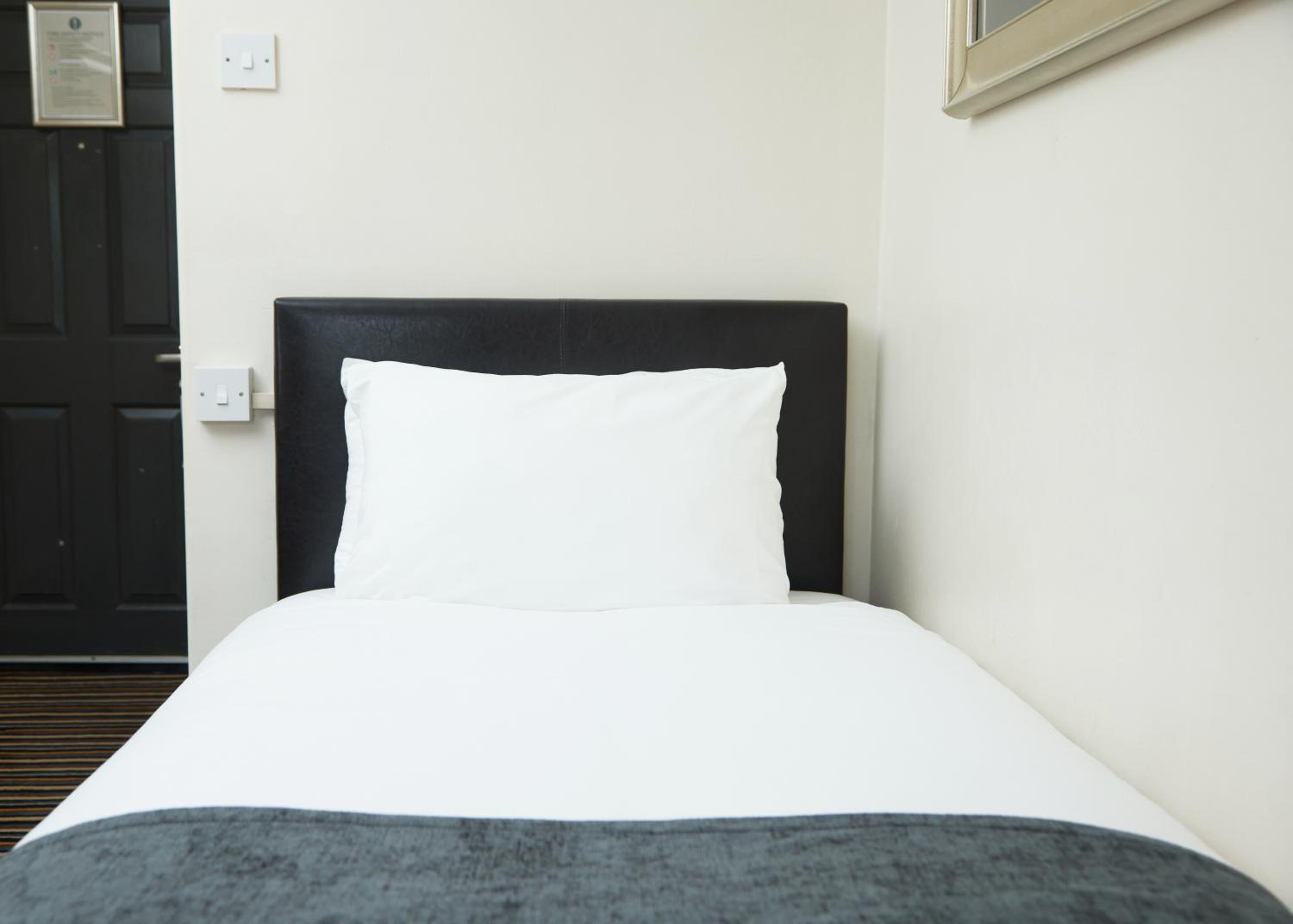 Single Room photo 3