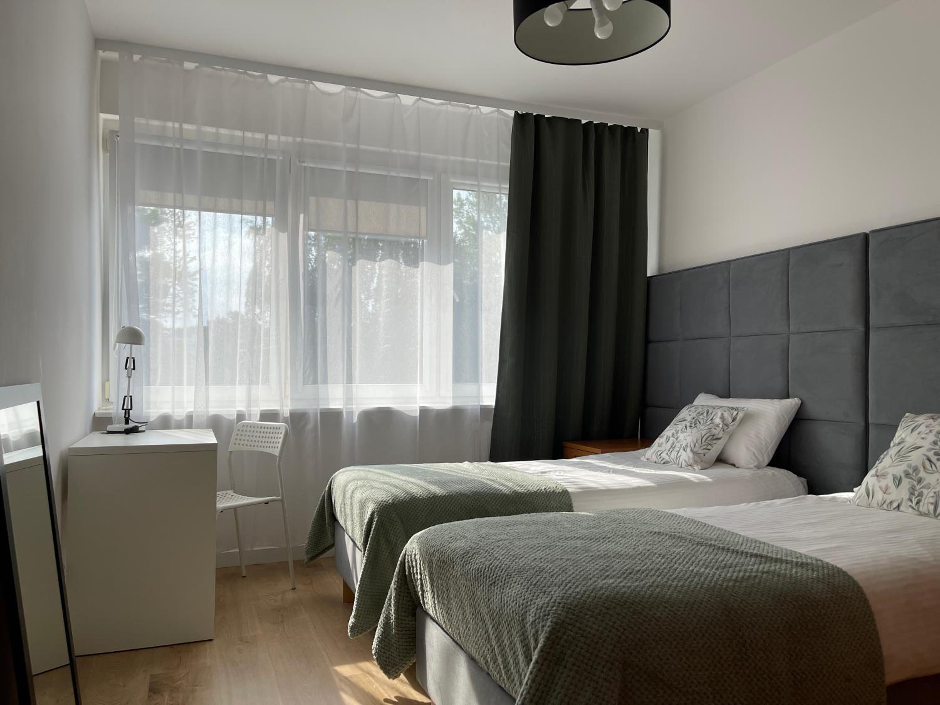 Family Suite with Balcony - Photo 9