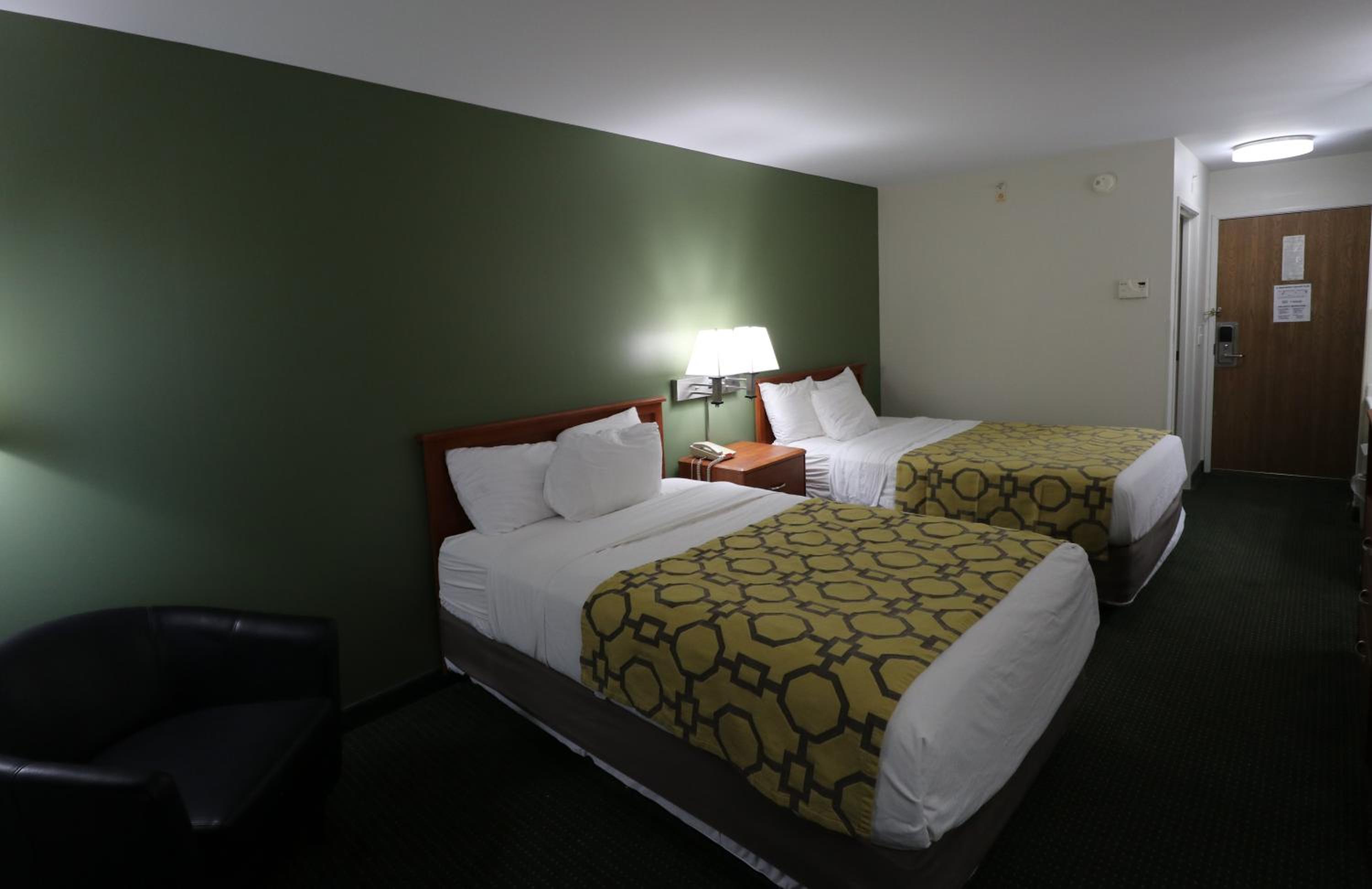Queen Room - Non Smoking - Photo 3