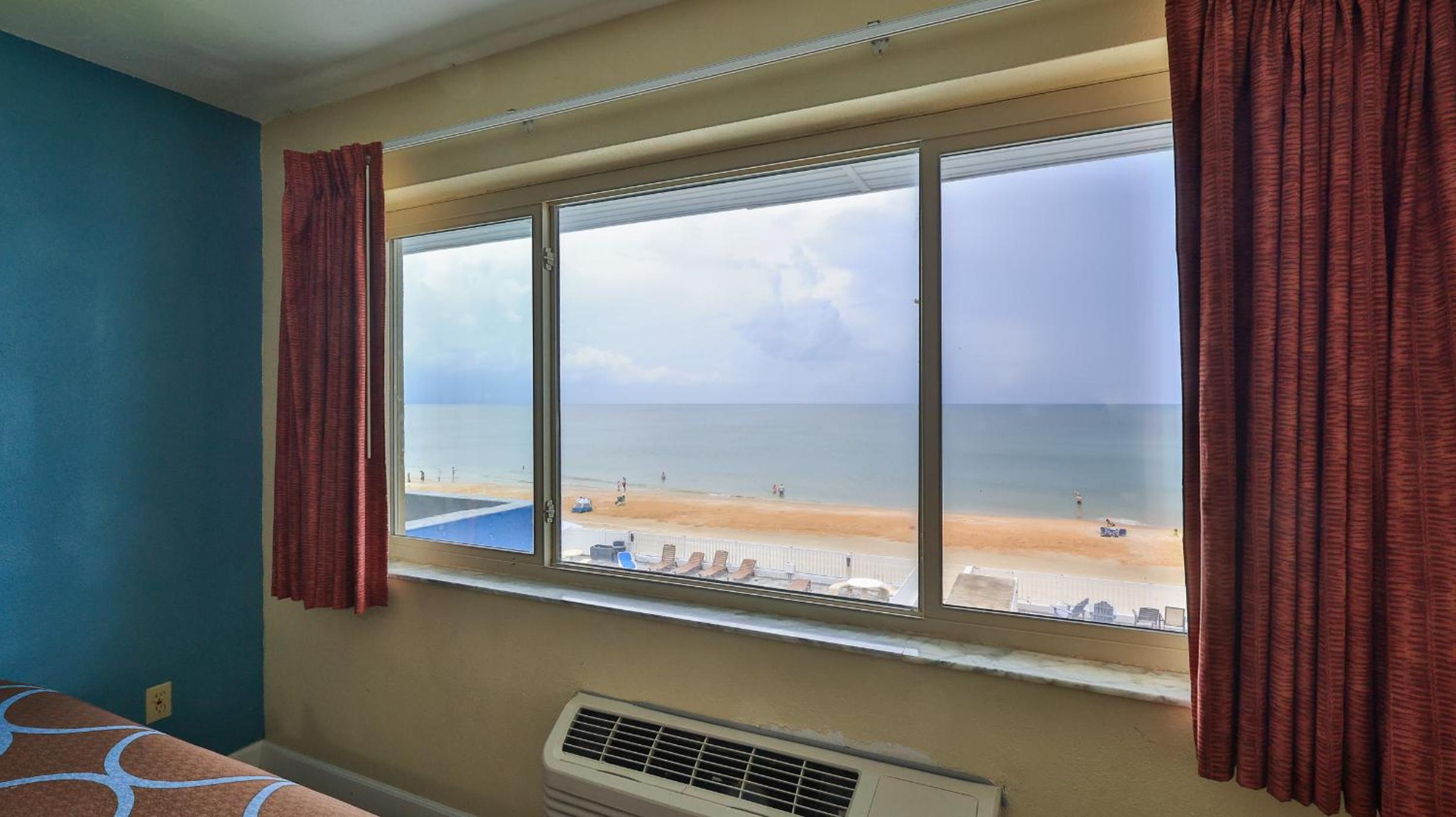 Double Room with Kitchen - Ocean Front View  - Photo 2