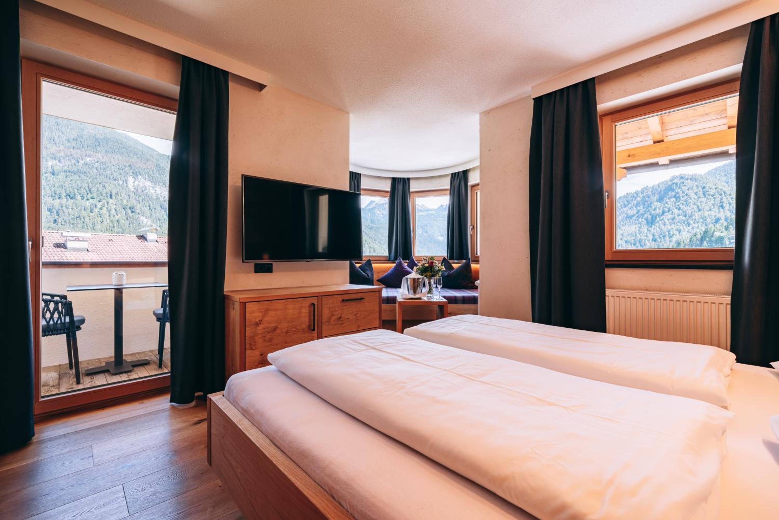 Superior Double Room with Balcony photo 3