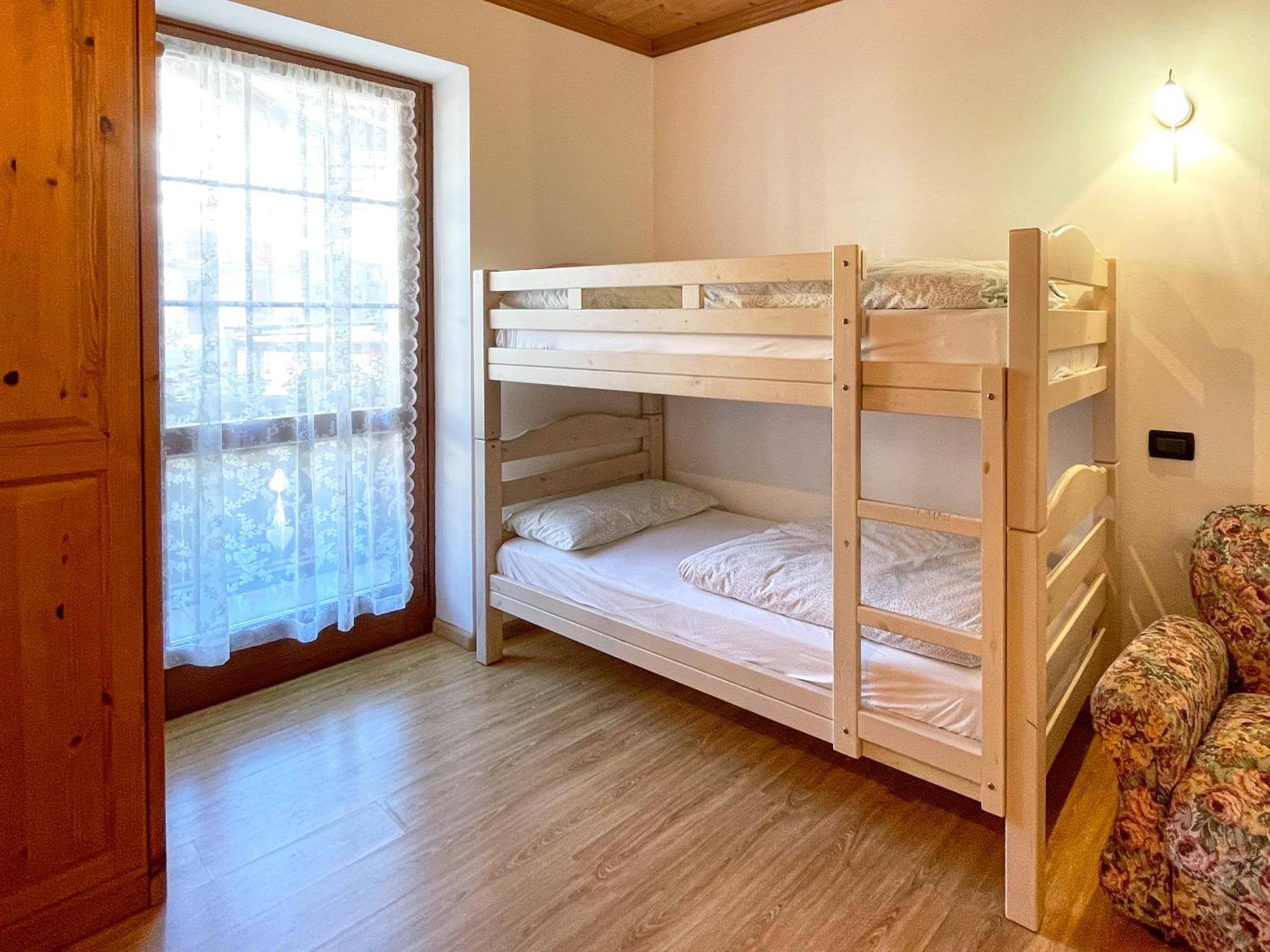 Quadruple Room with Private Bathroom photo 1