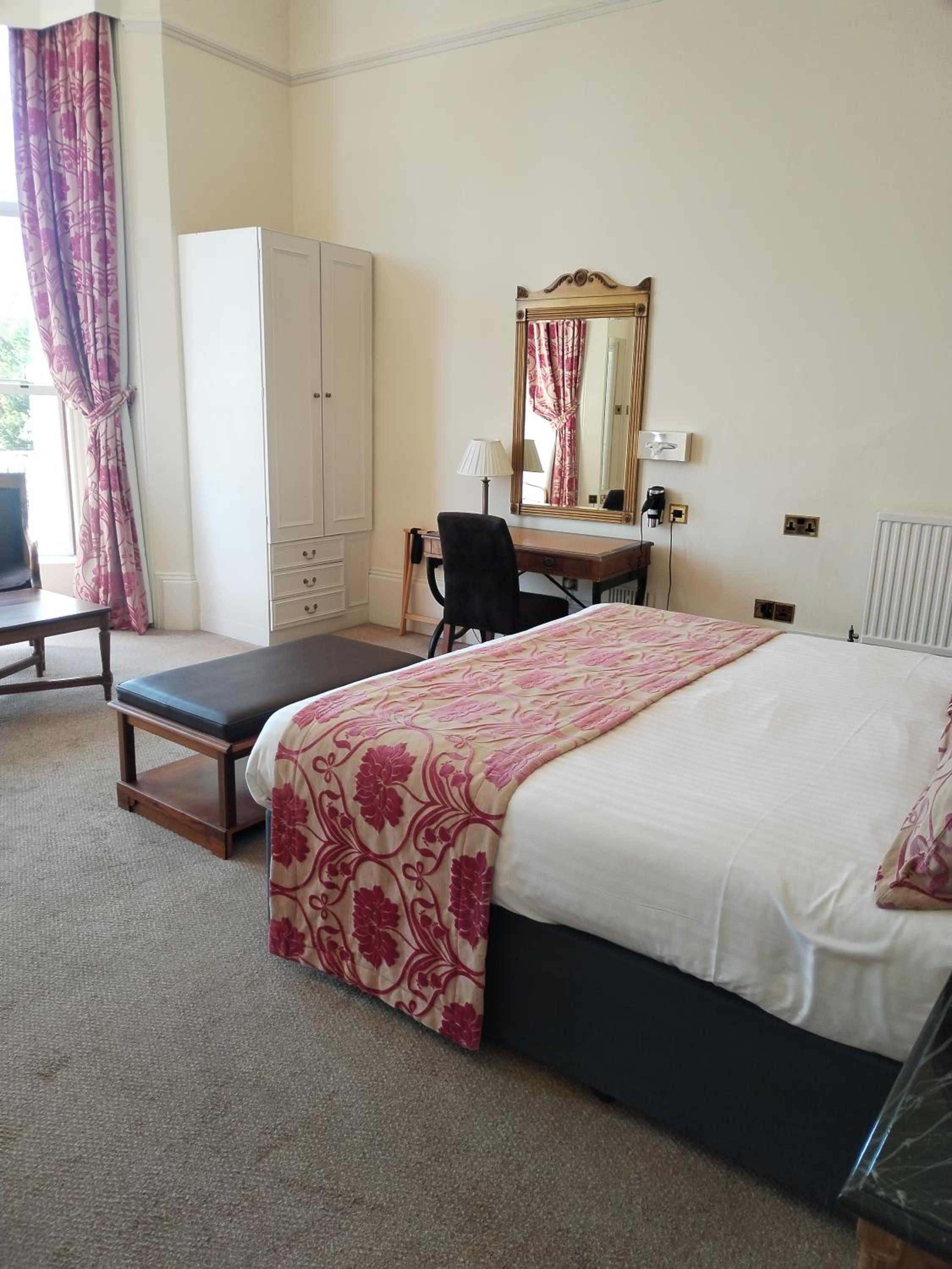 Executive Double Room - Photo 7