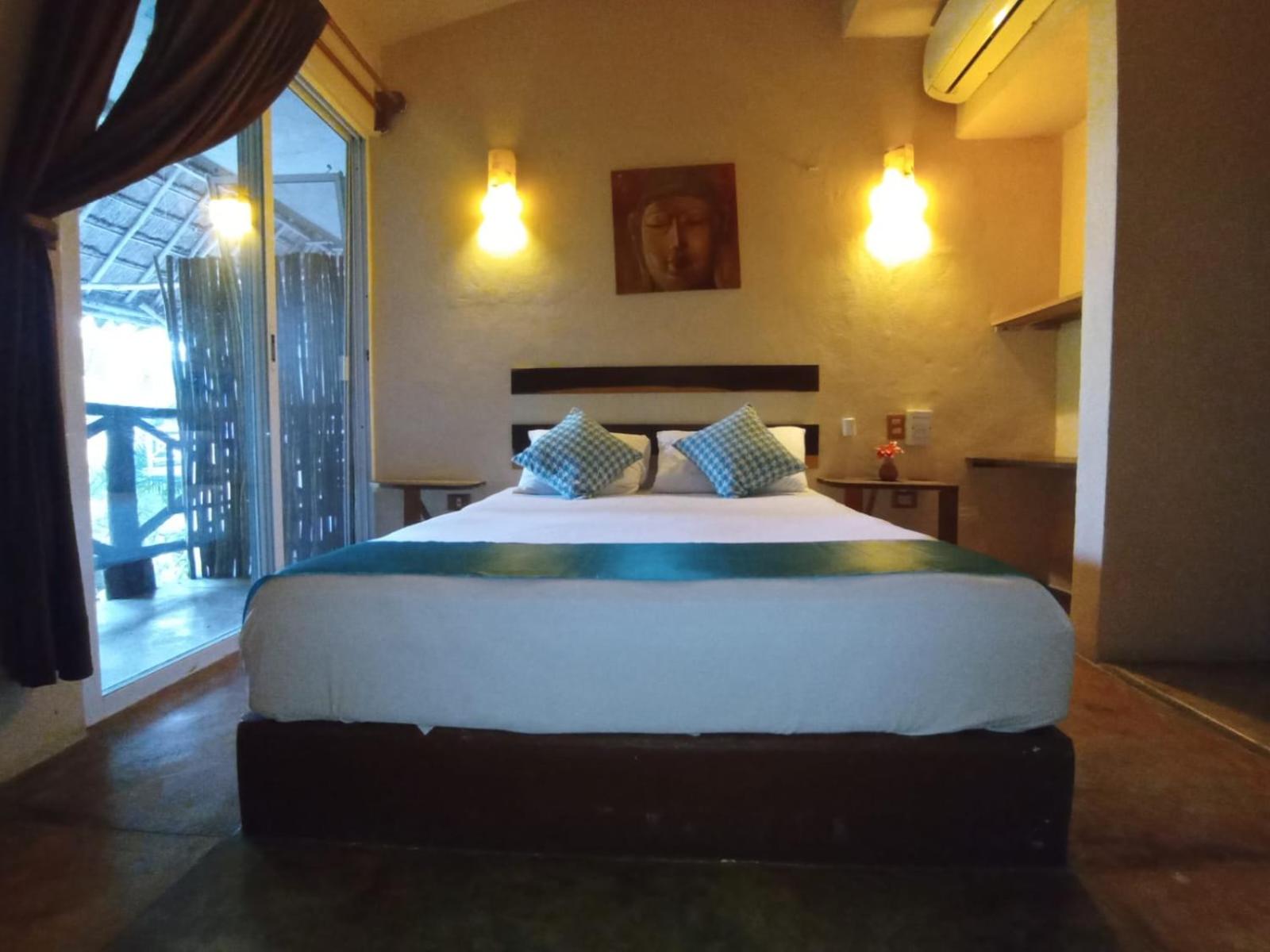 Queen Room with Balcony
