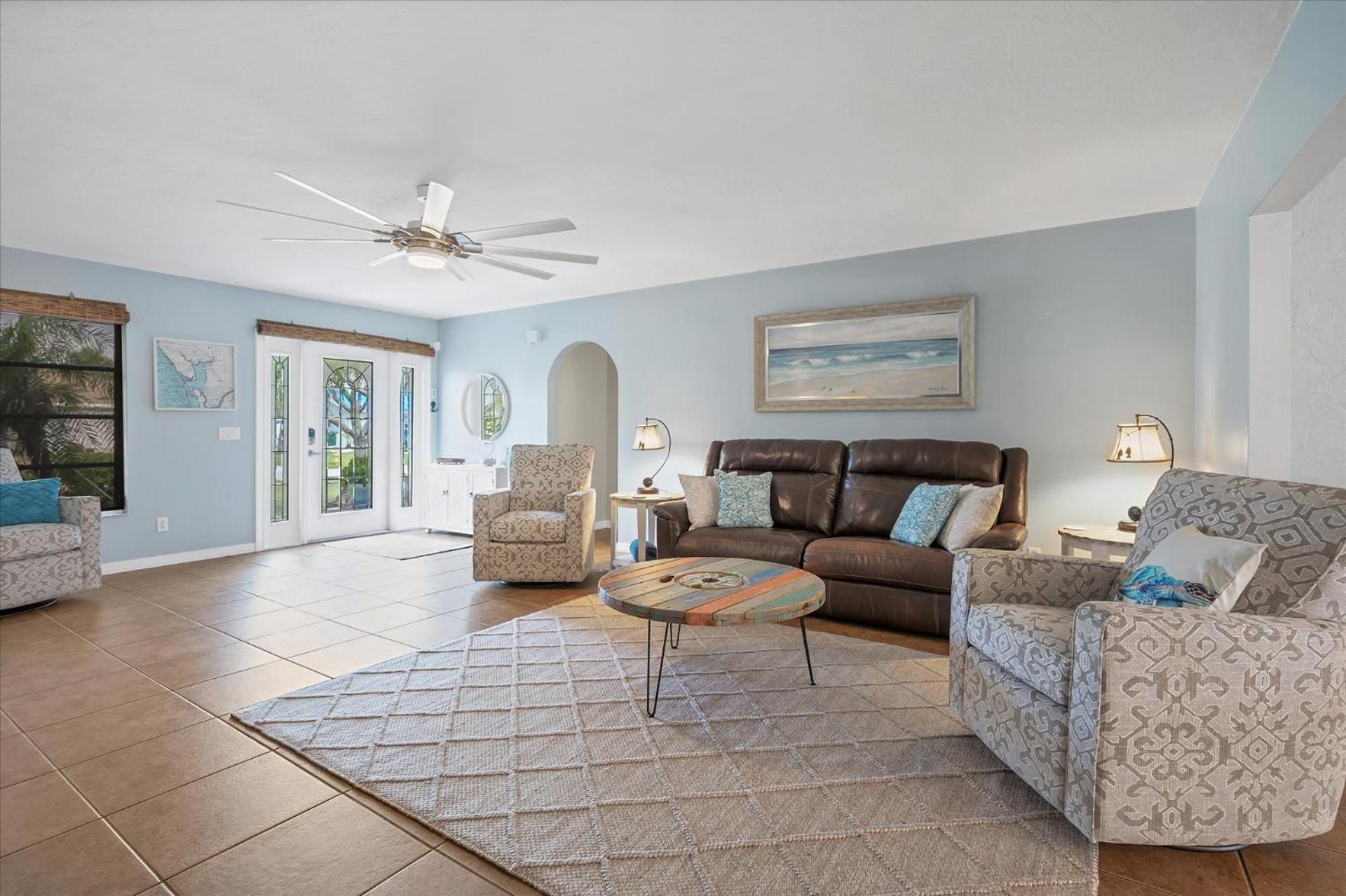 Three-Bedroom House photo 1