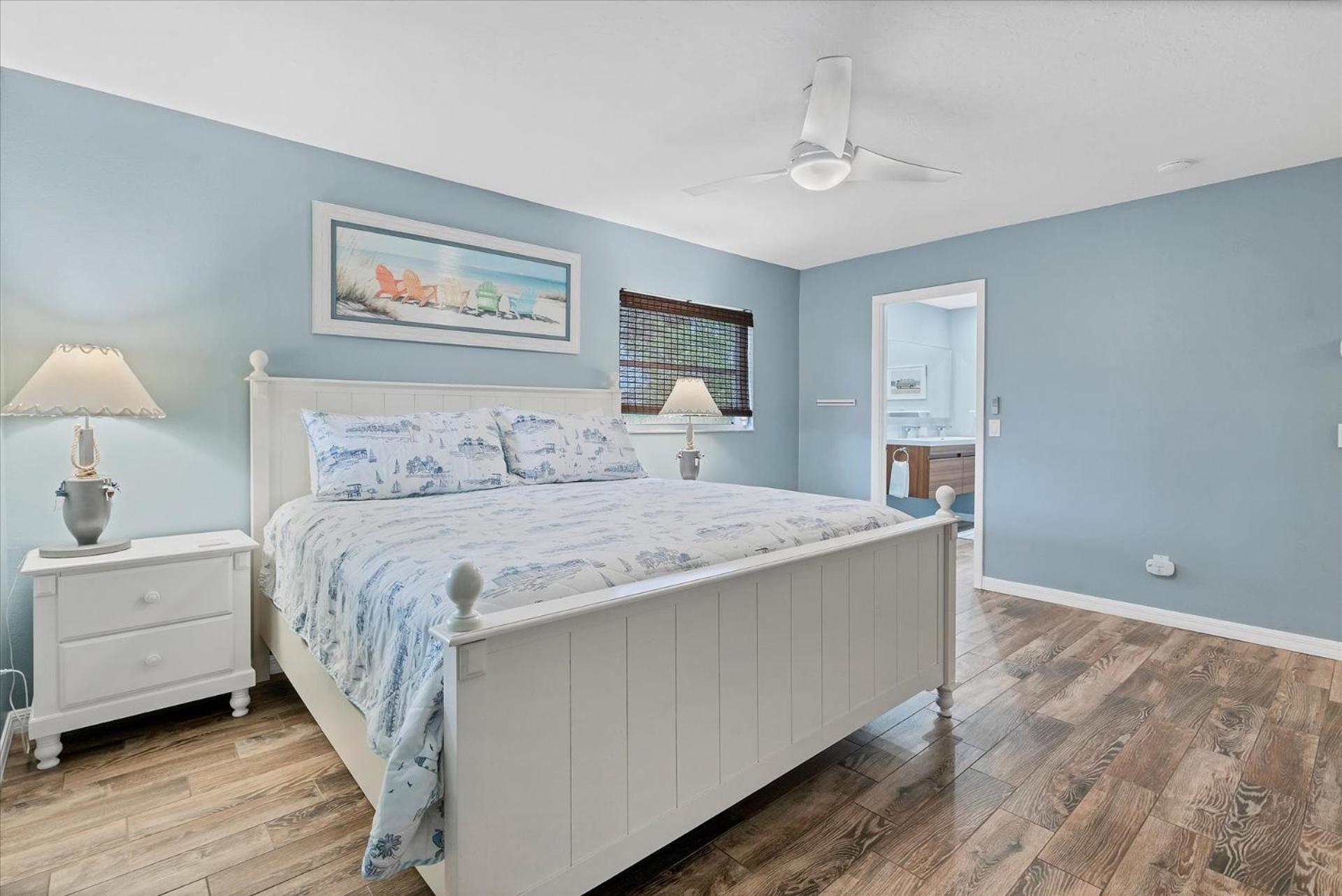 Three-Bedroom House photo 2