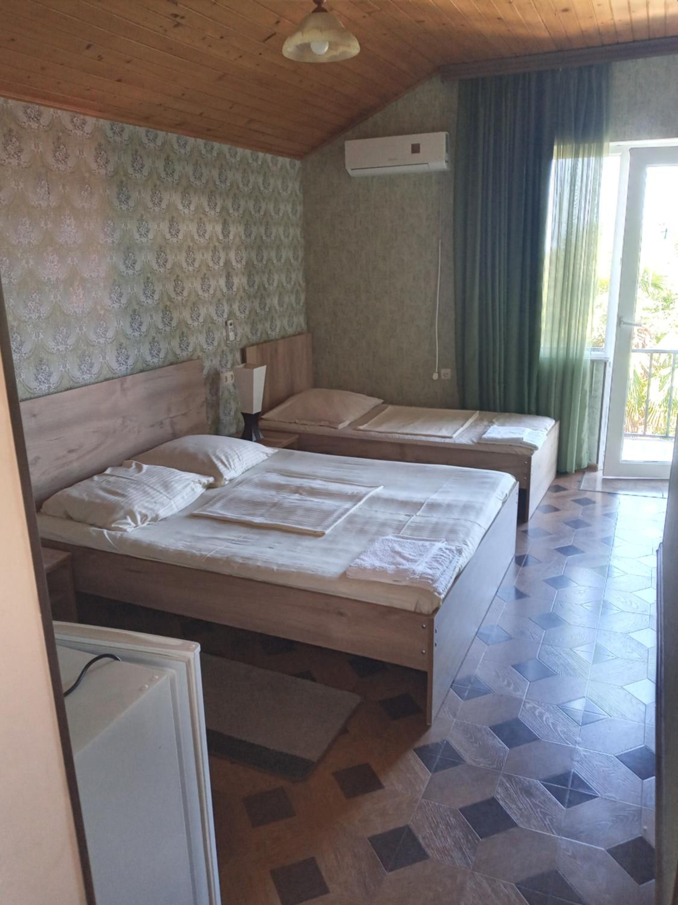 Standard Triple Room photo 2