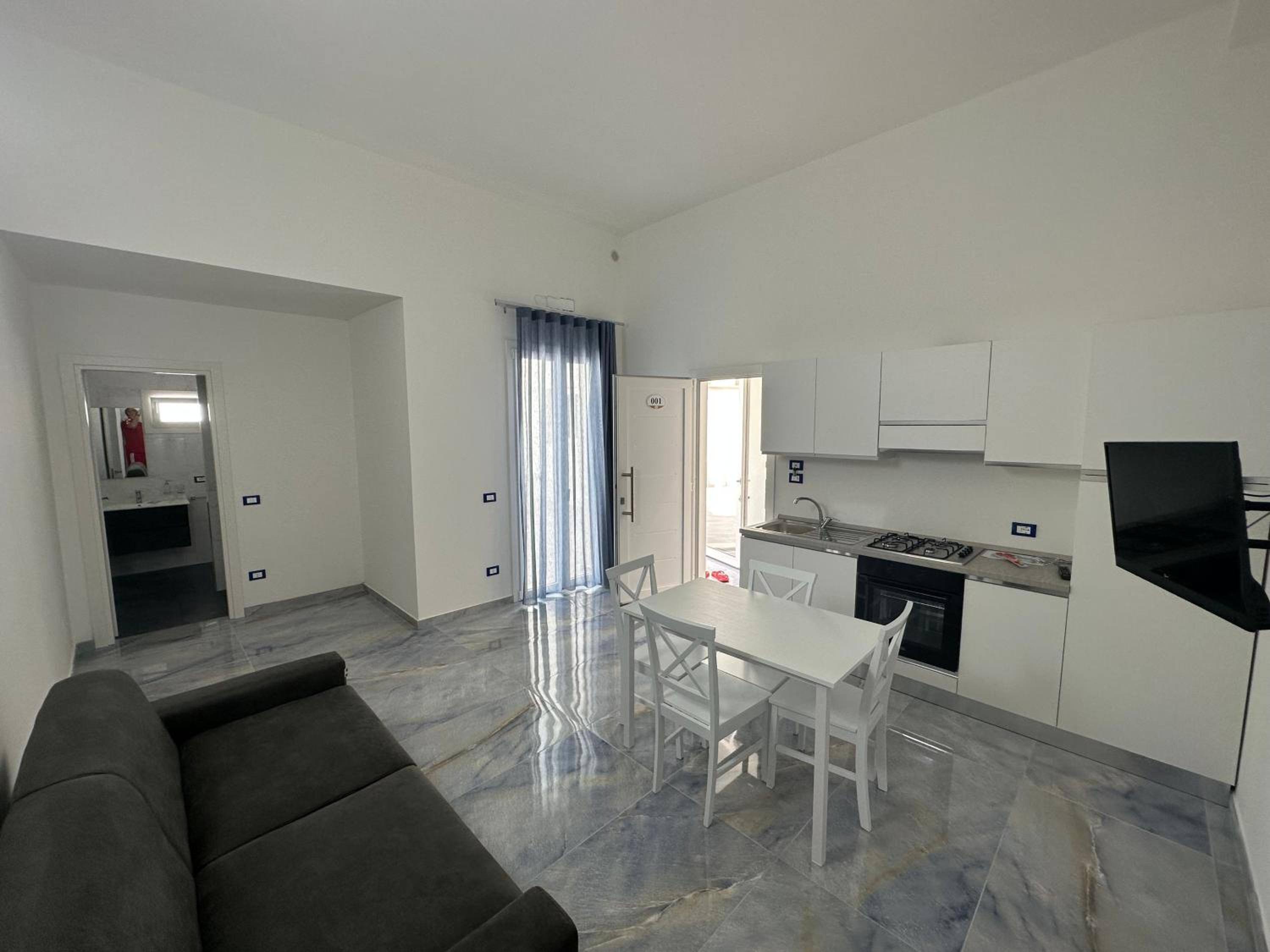 Apartment photo 1