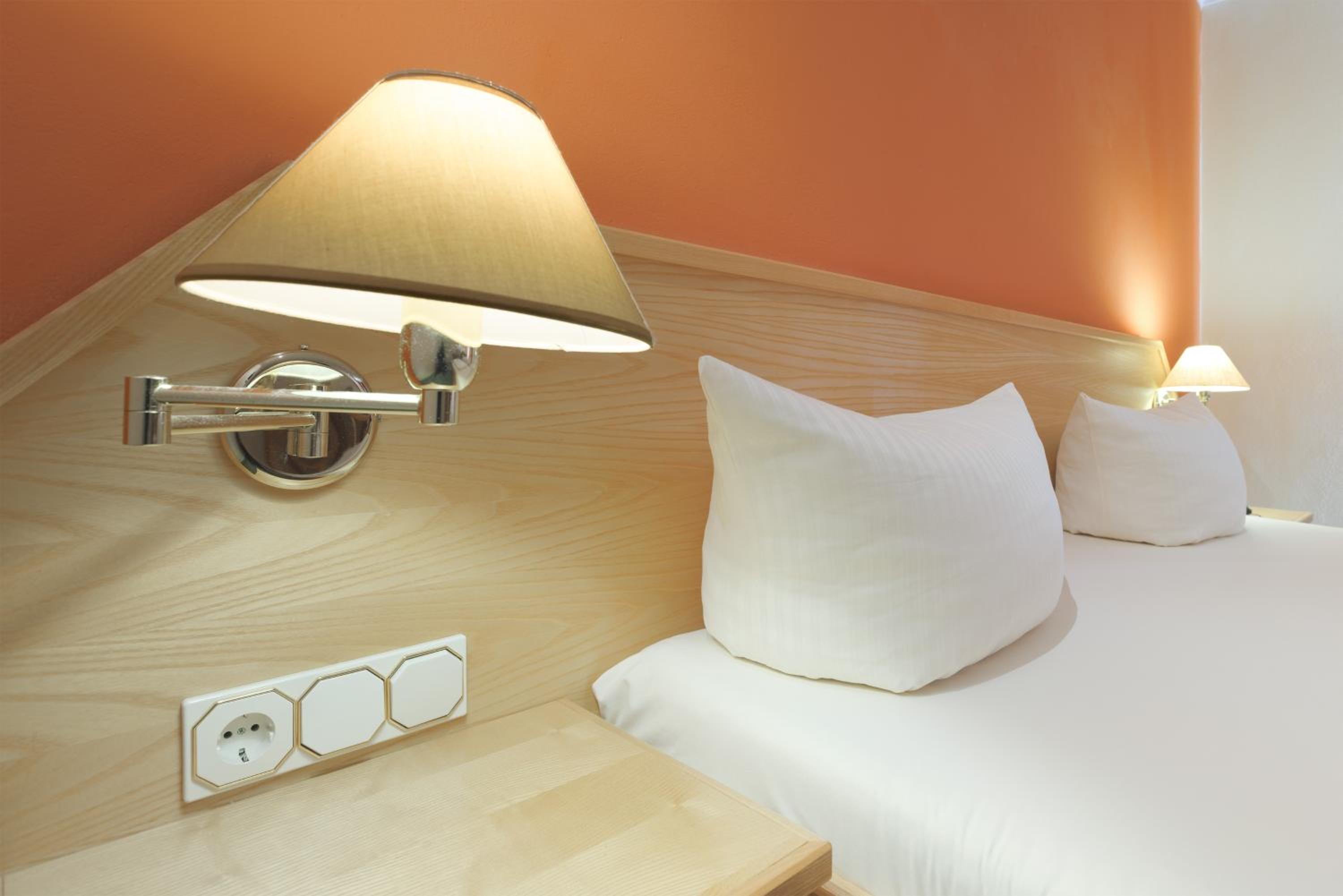 Double or Twin Room with Mountain View and shared Balcony photo 1