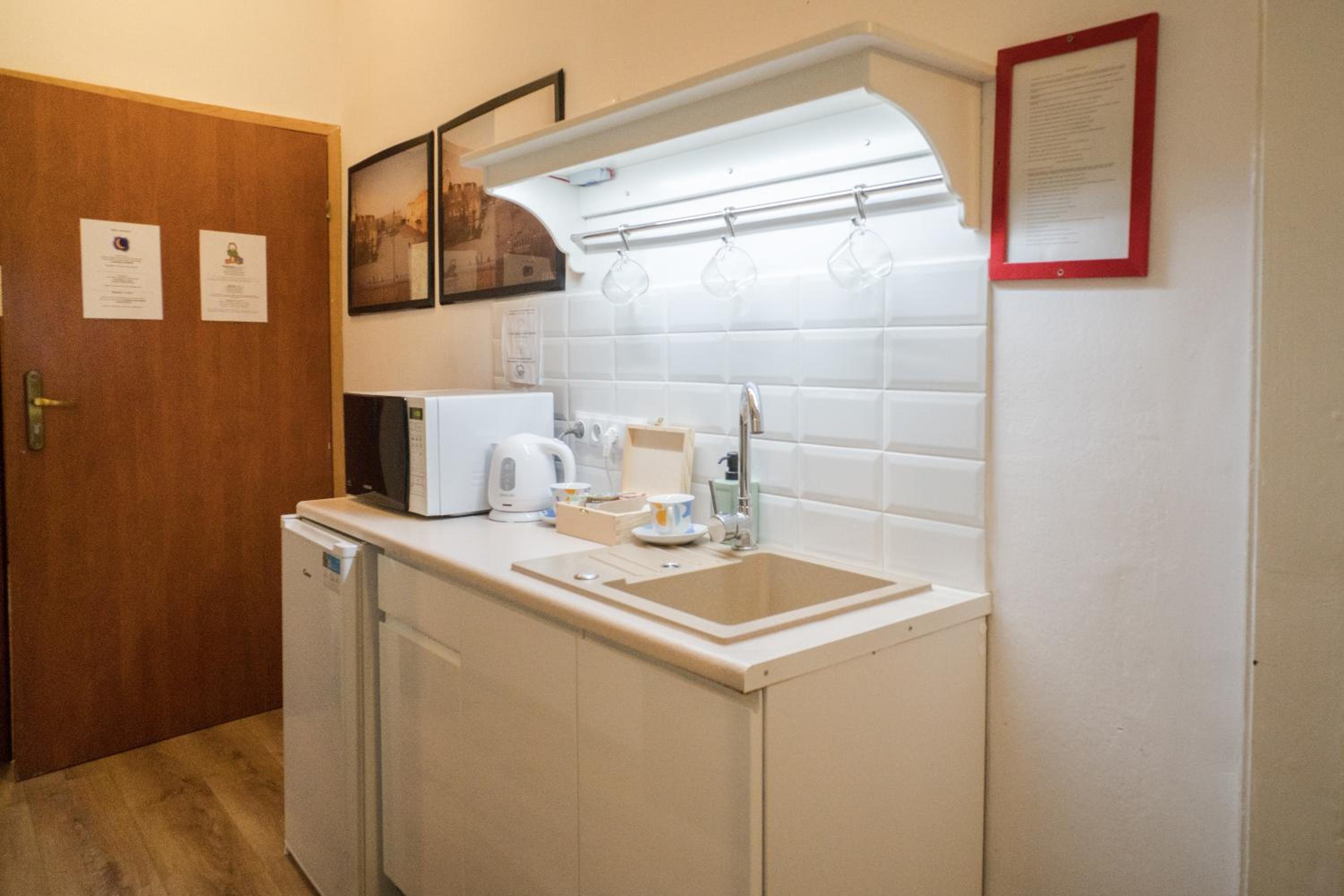 Double Room - Photo 4