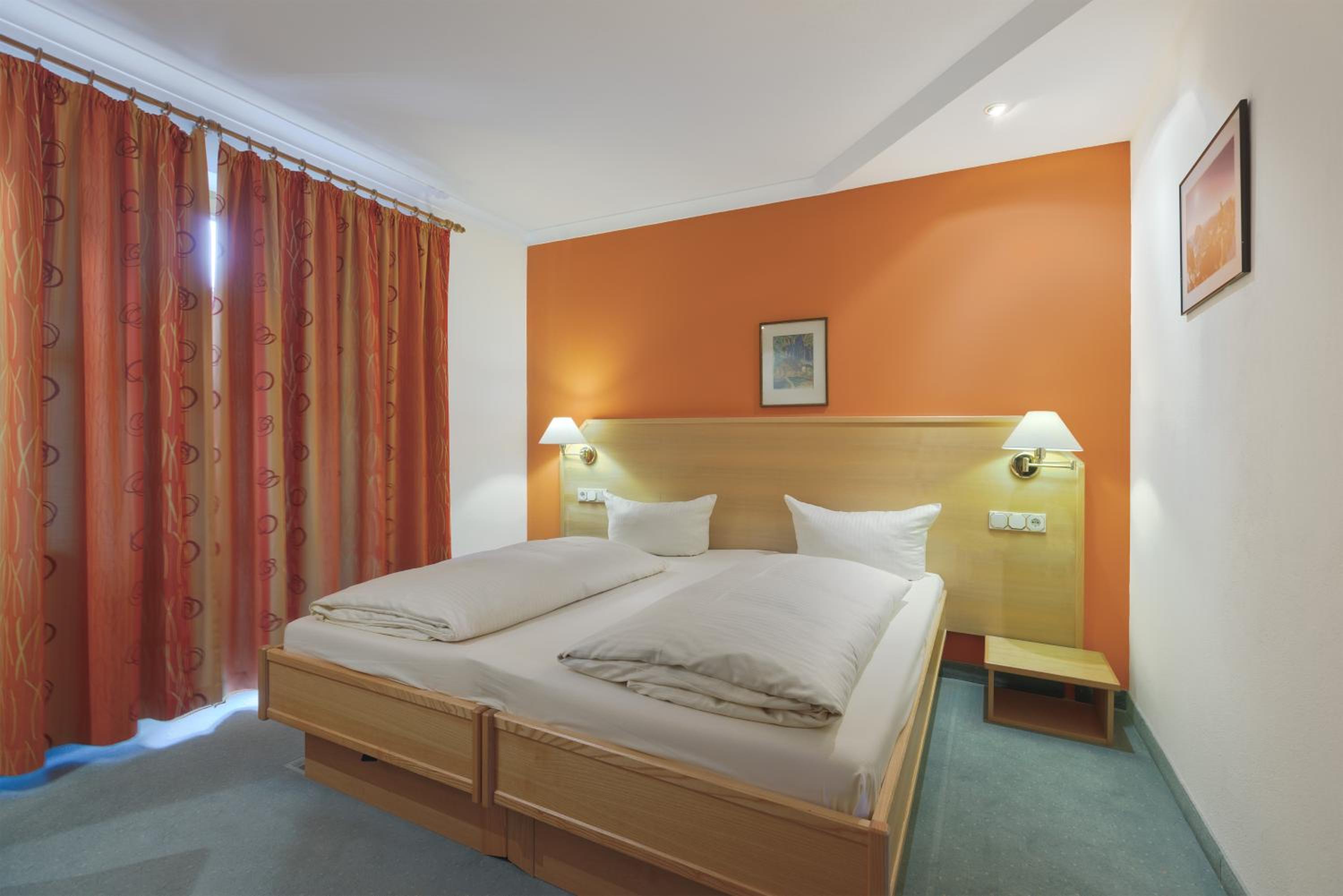 Double or Twin Room - Photo 1