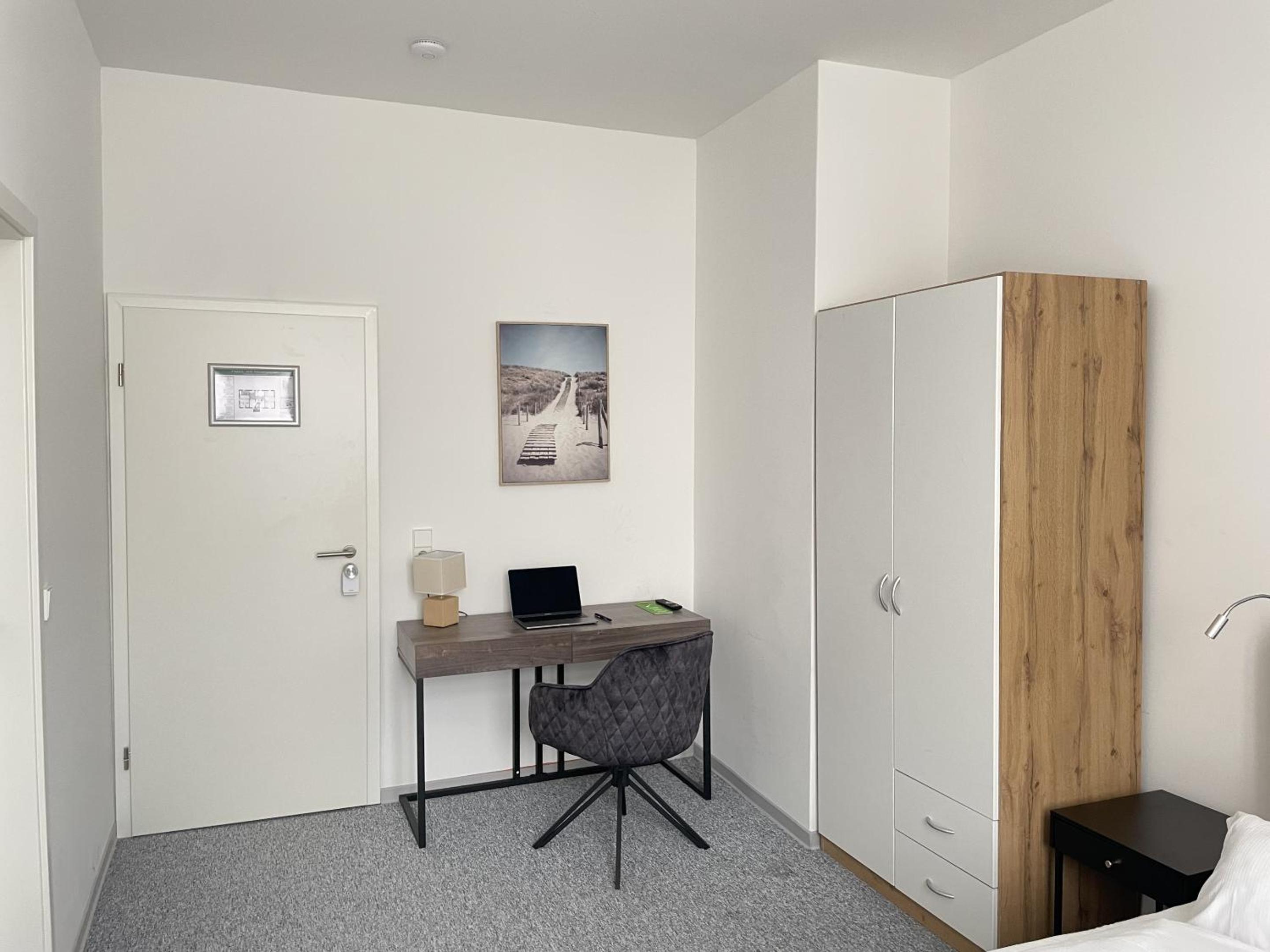 Business Double Room photo 2
