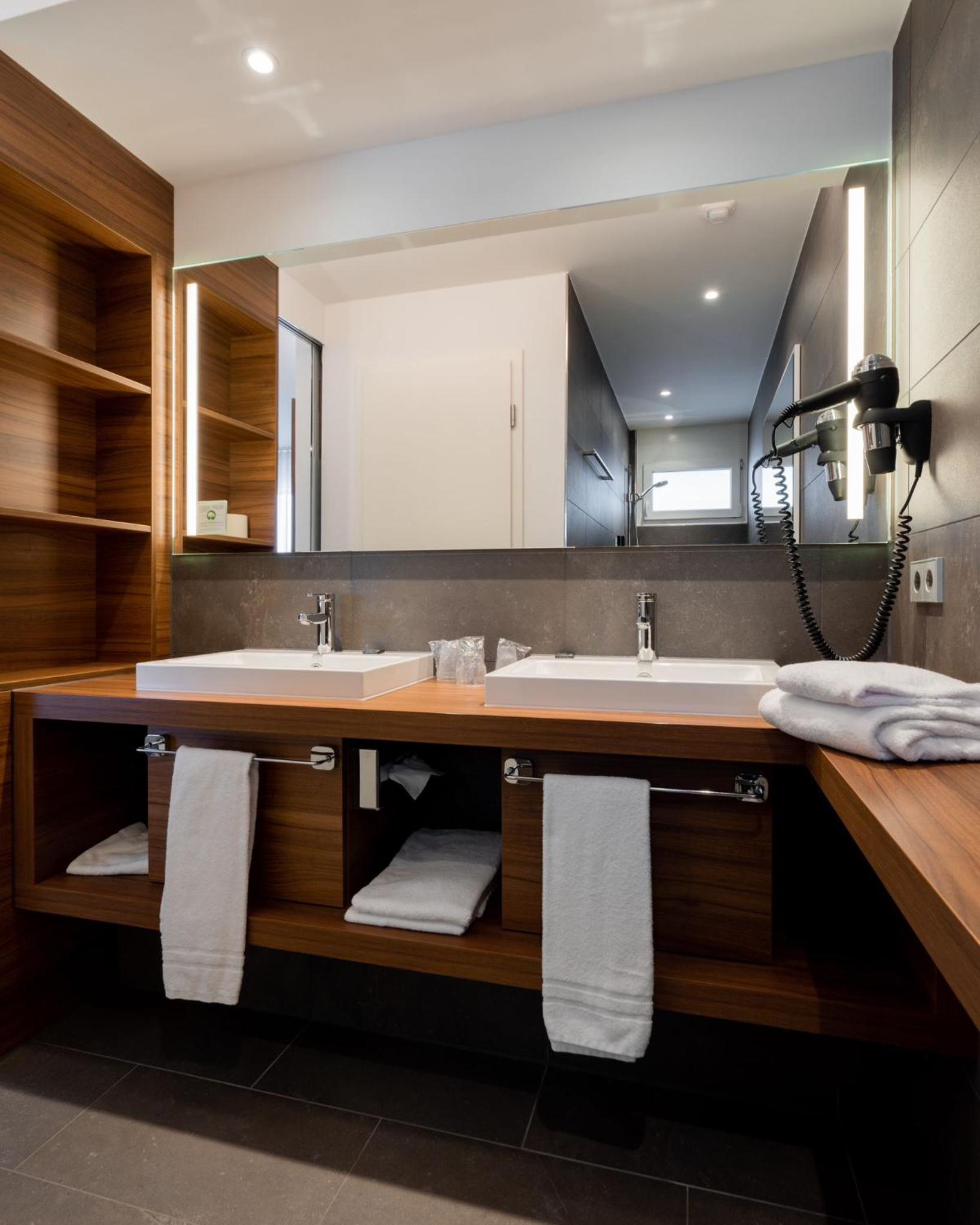 Suite with Terrace - Photo 6
