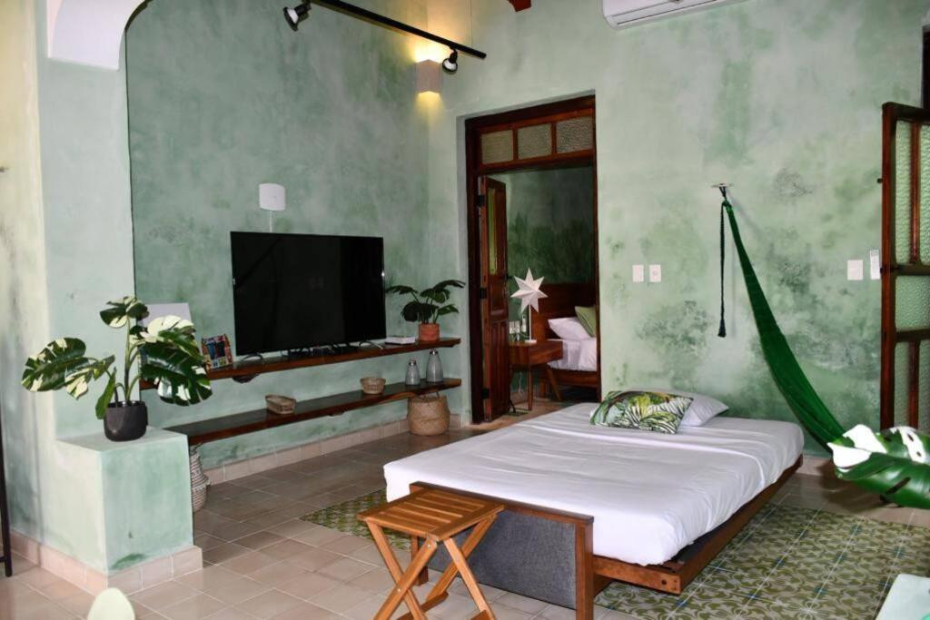 One-Bedroom House photo 1