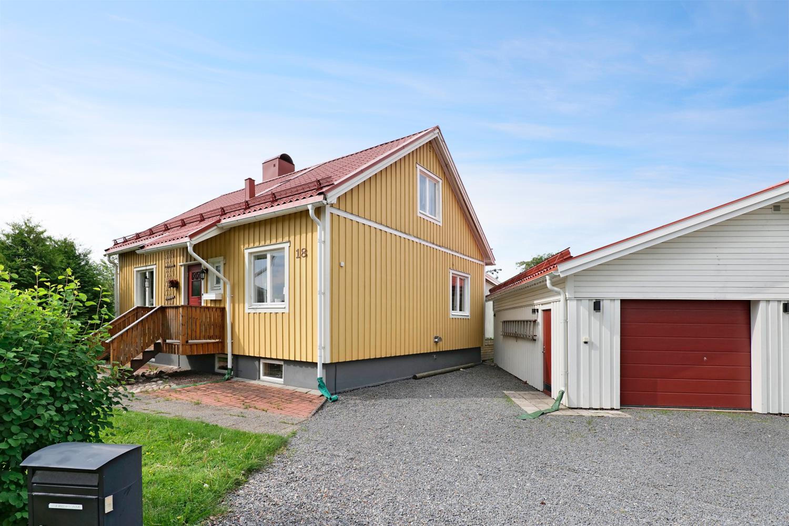 Villa photo 2