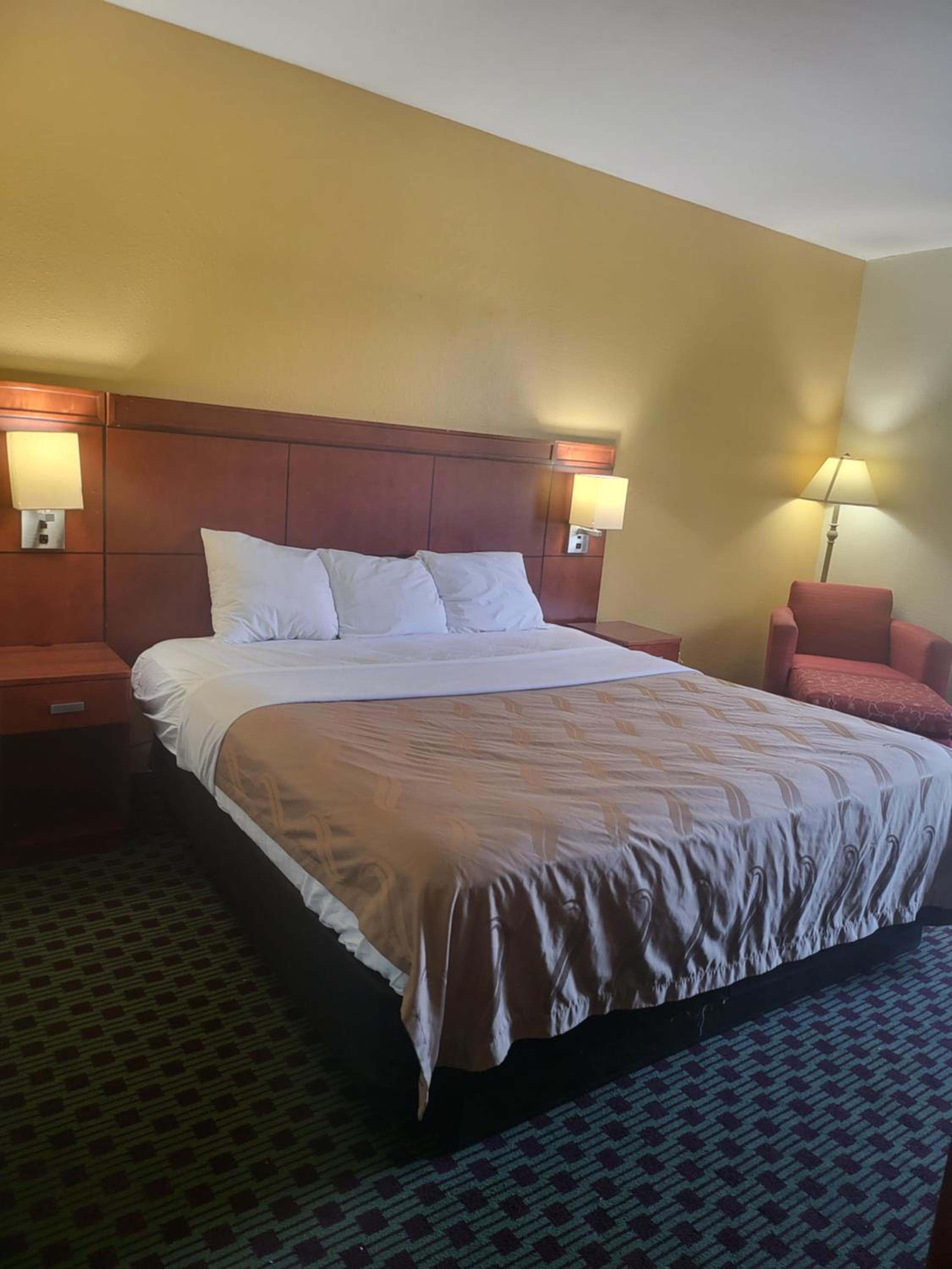 King Room - Disability Access photo 1