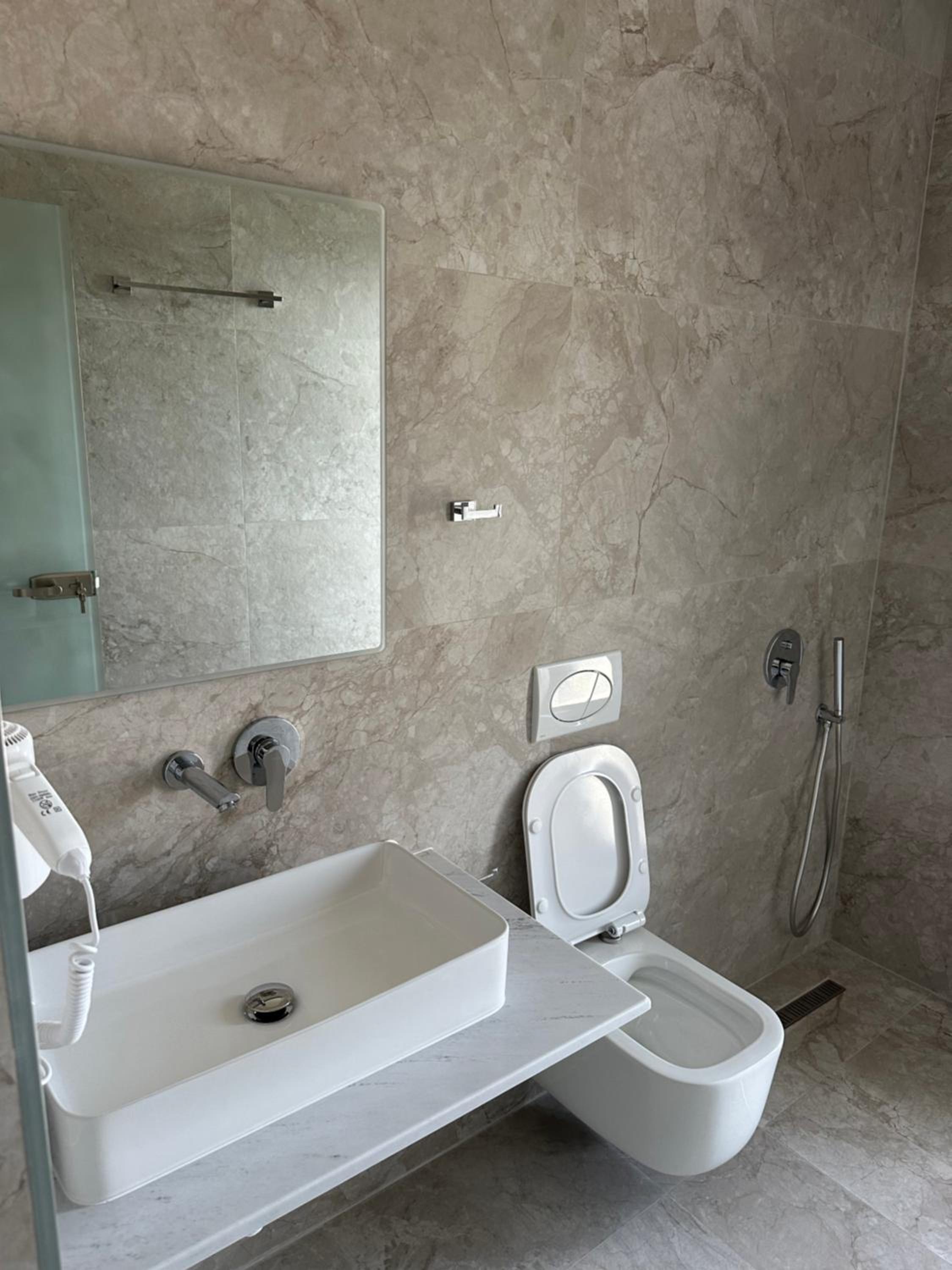 Deluxe Double Room with Sea View photo 3