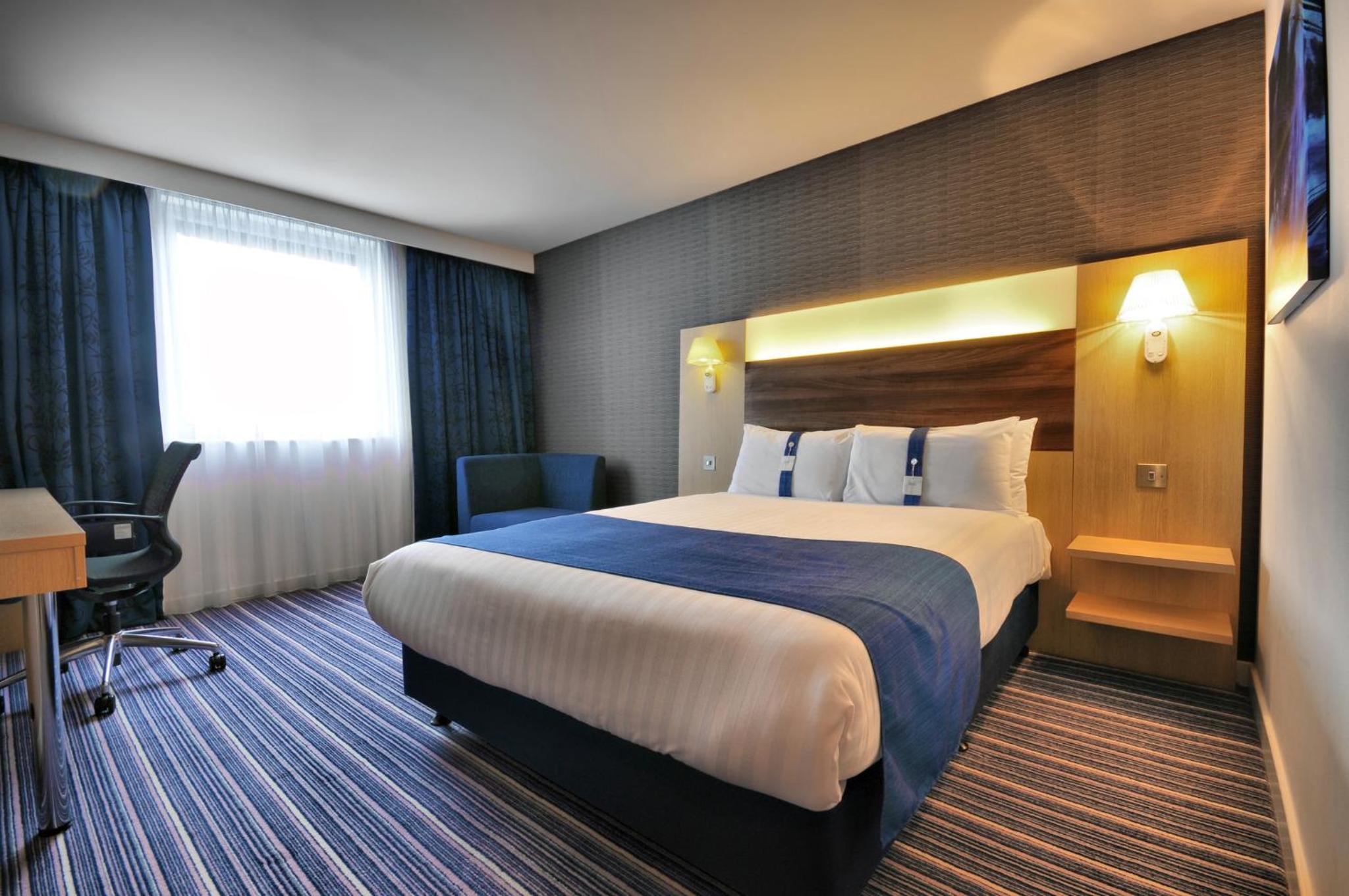 Standard Double Room with Free Hot Breakfast - Photo 5