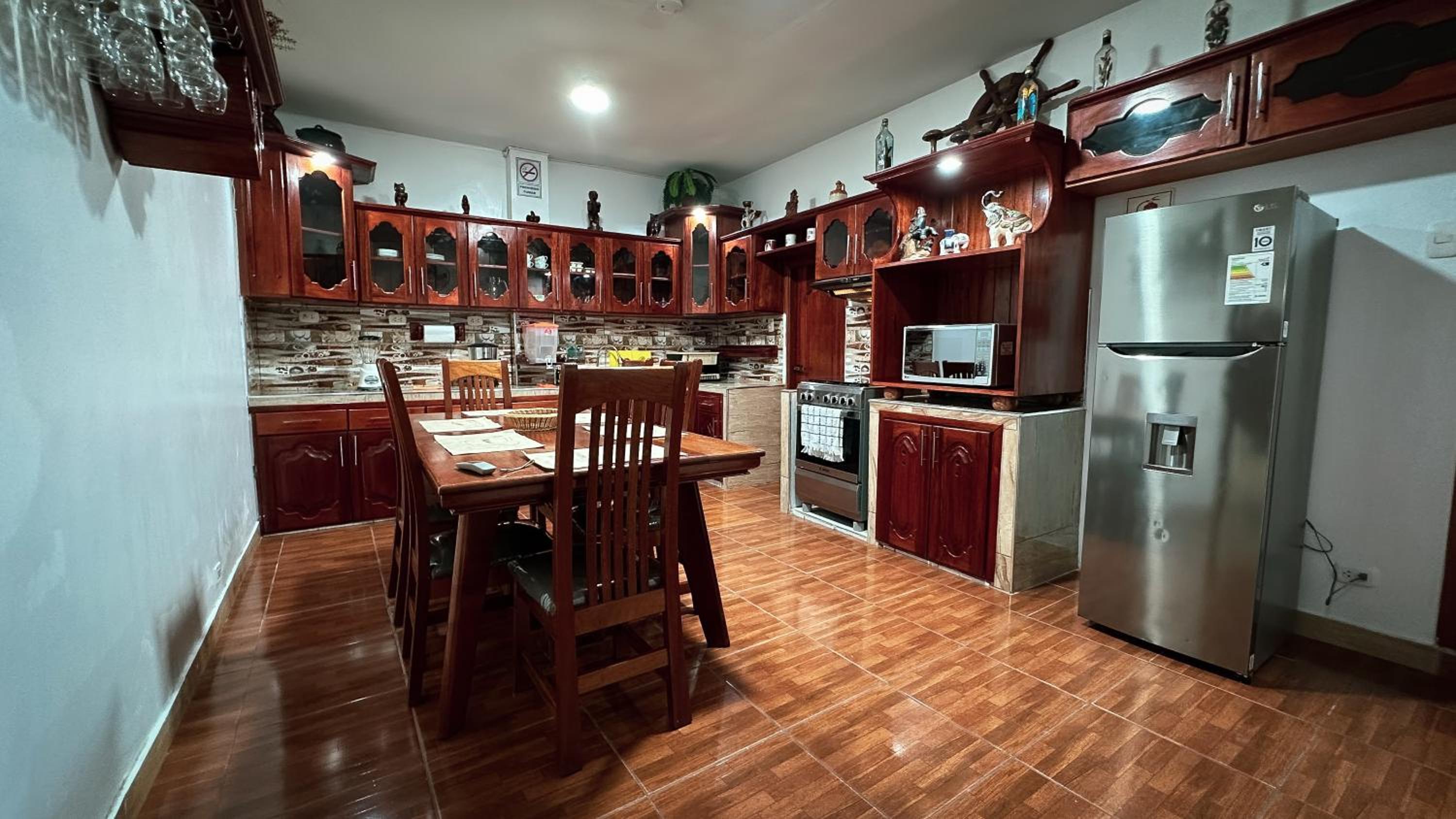 Two-Bedroom Apartment - Photo 4