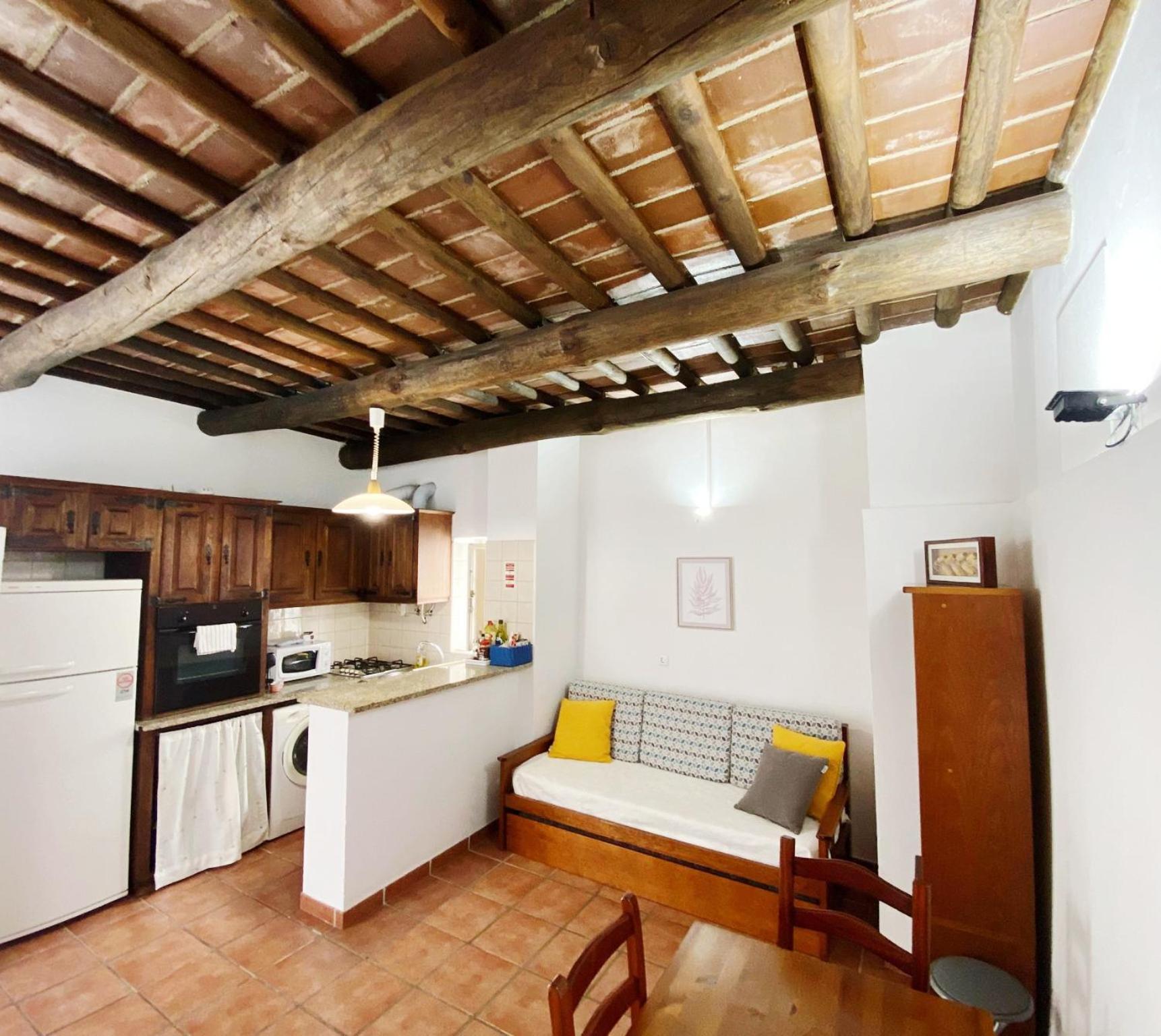 One-Bedroom House - Photo 23