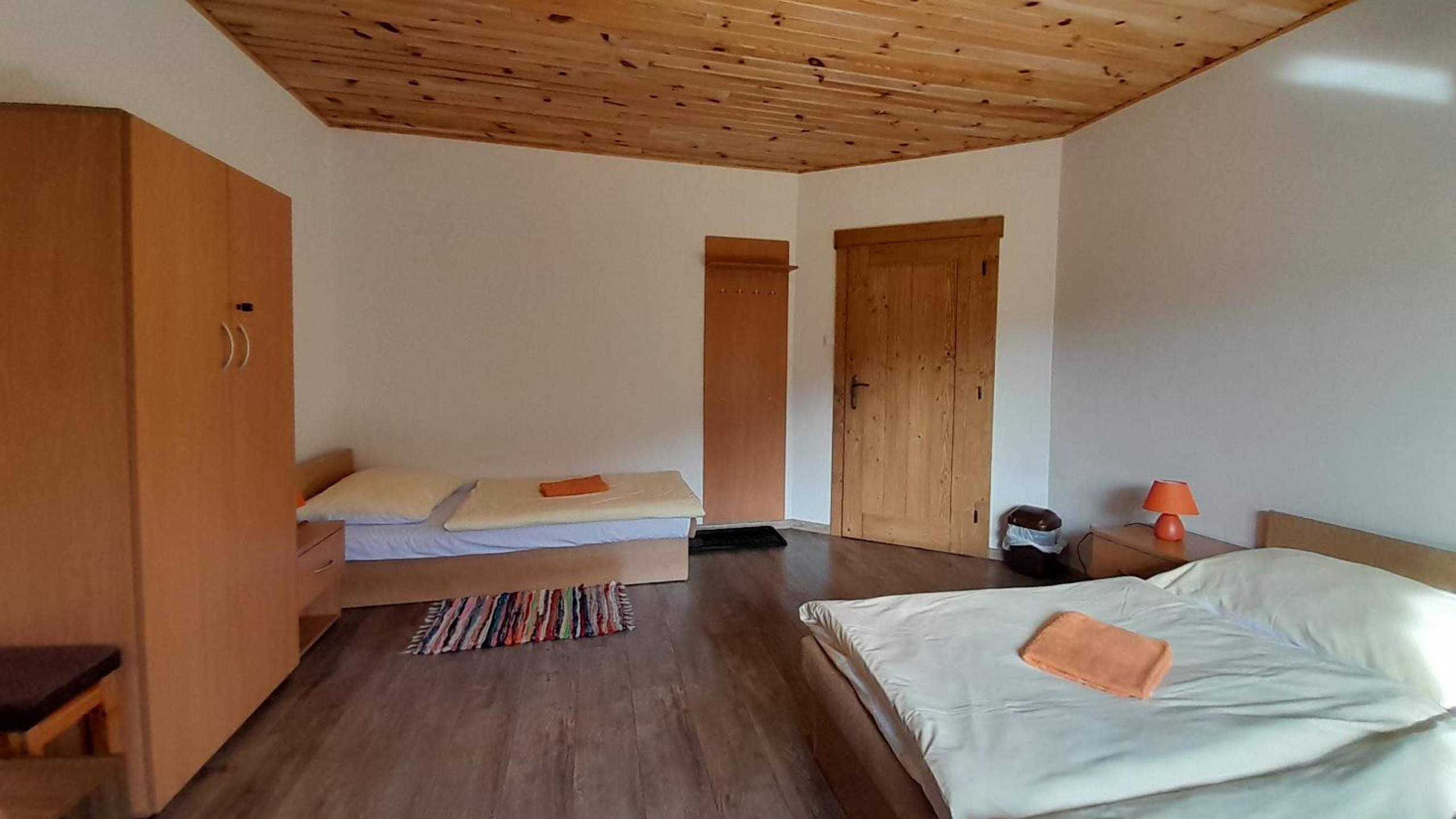 Triple Room with External Private Bathroom