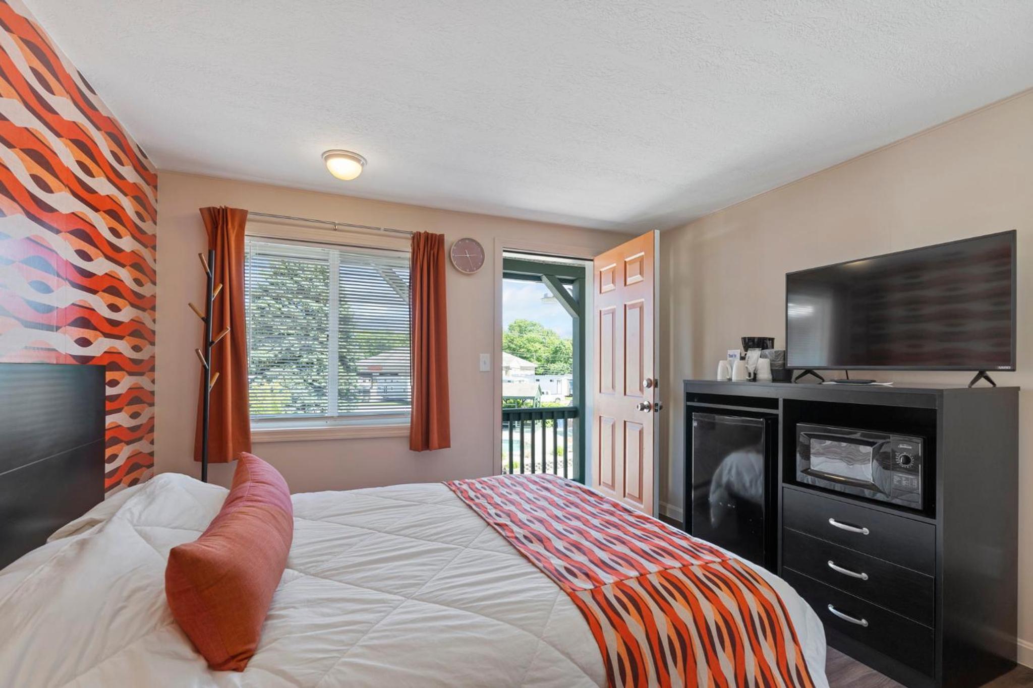 Standard Queen Room - Photo 2