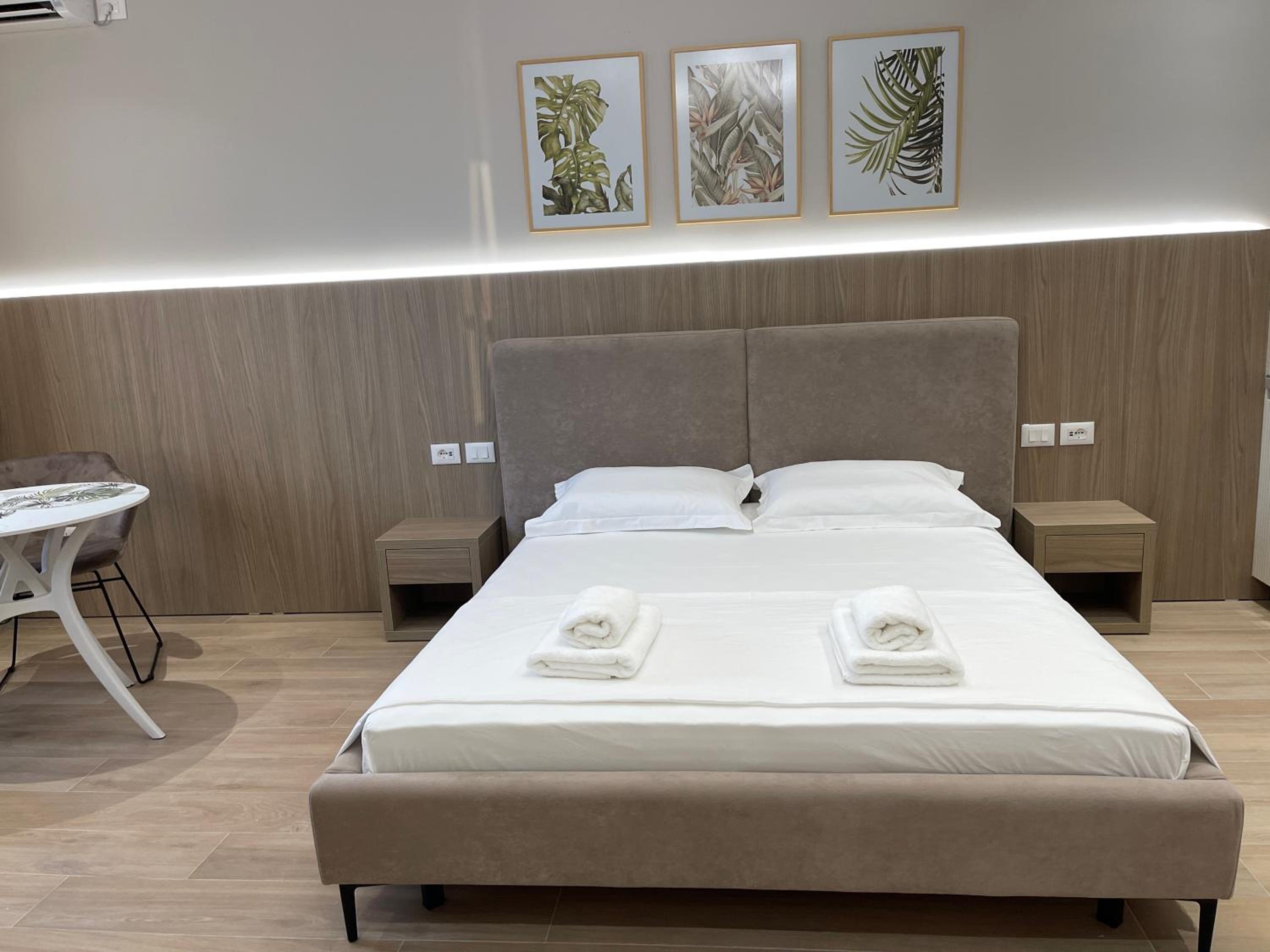 Deluxe Triple Room with Sea View photo 2