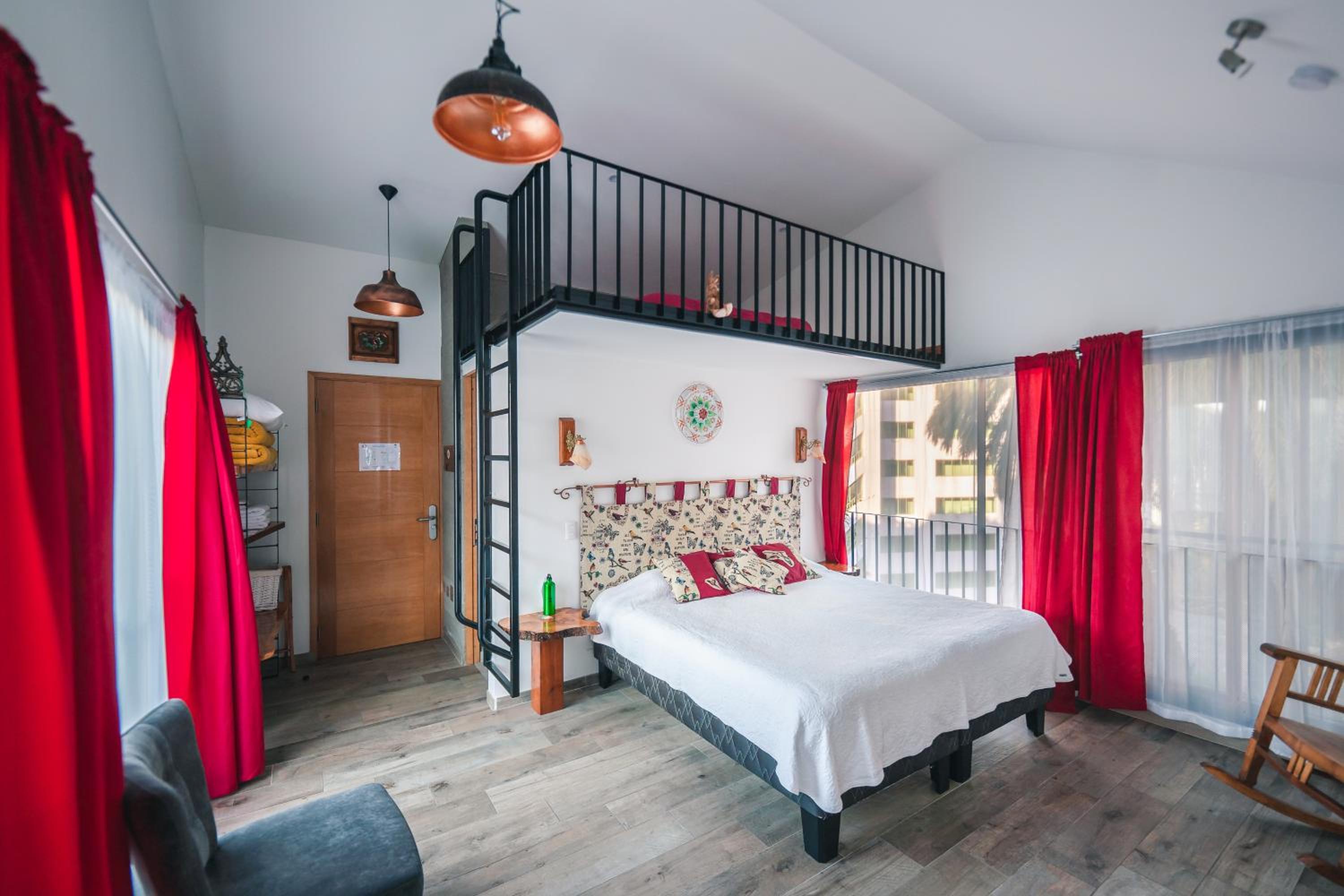 Deluxe Double or Twin Room with Garden View photo 3