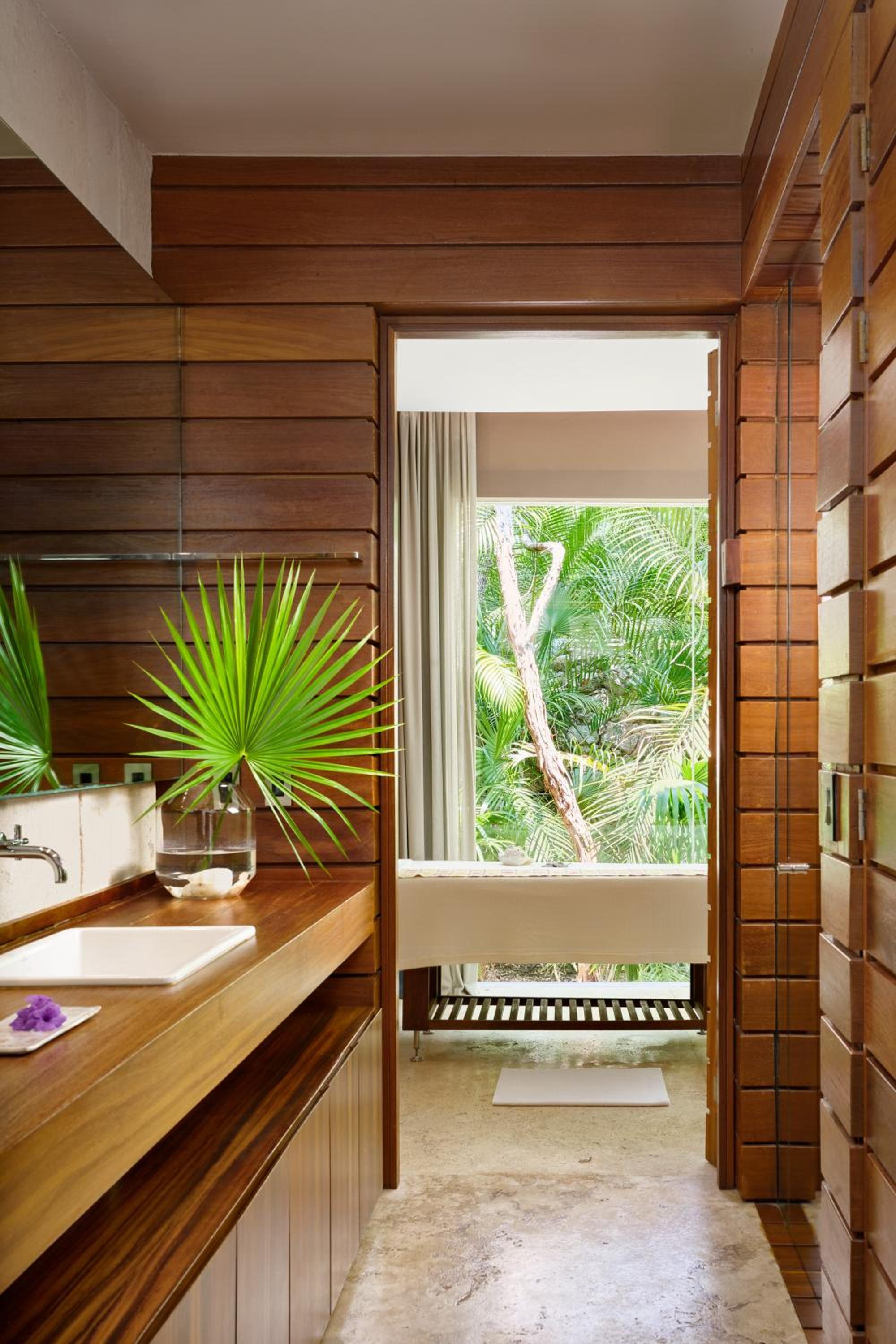 Three-Bedroom Villa - Photo 3