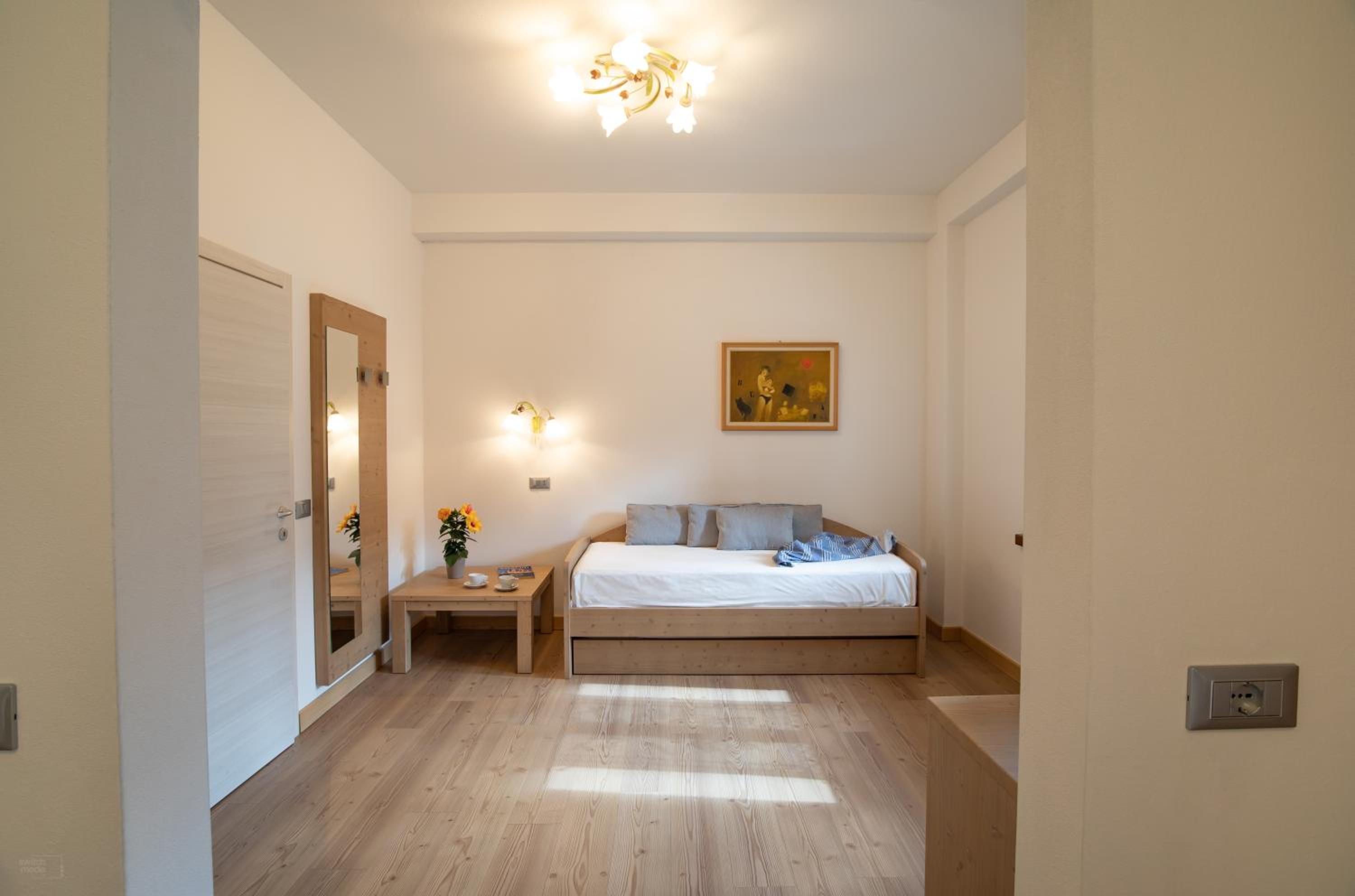 Suite - Photo 5