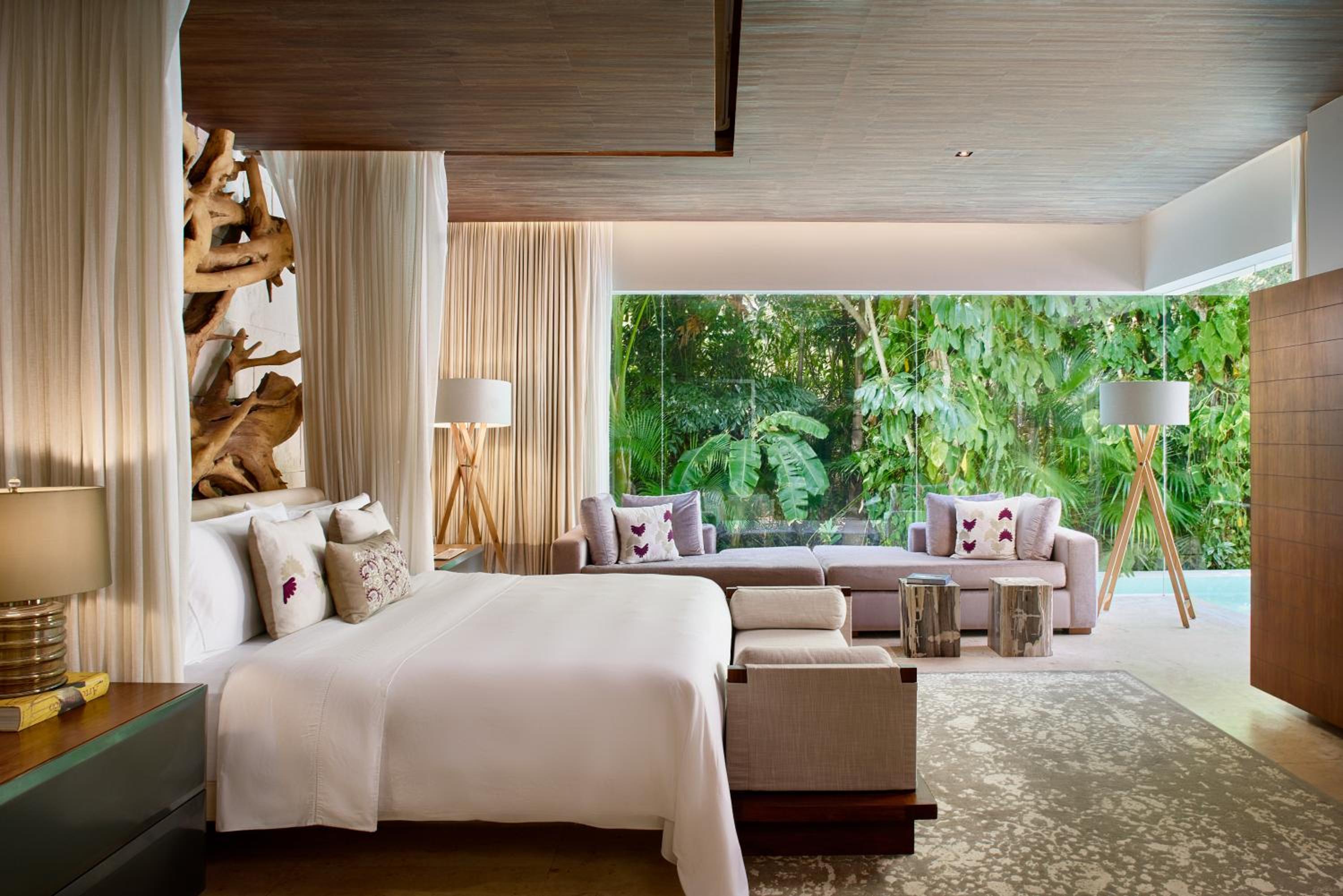 Three-Bedroom Villa - Photo 1