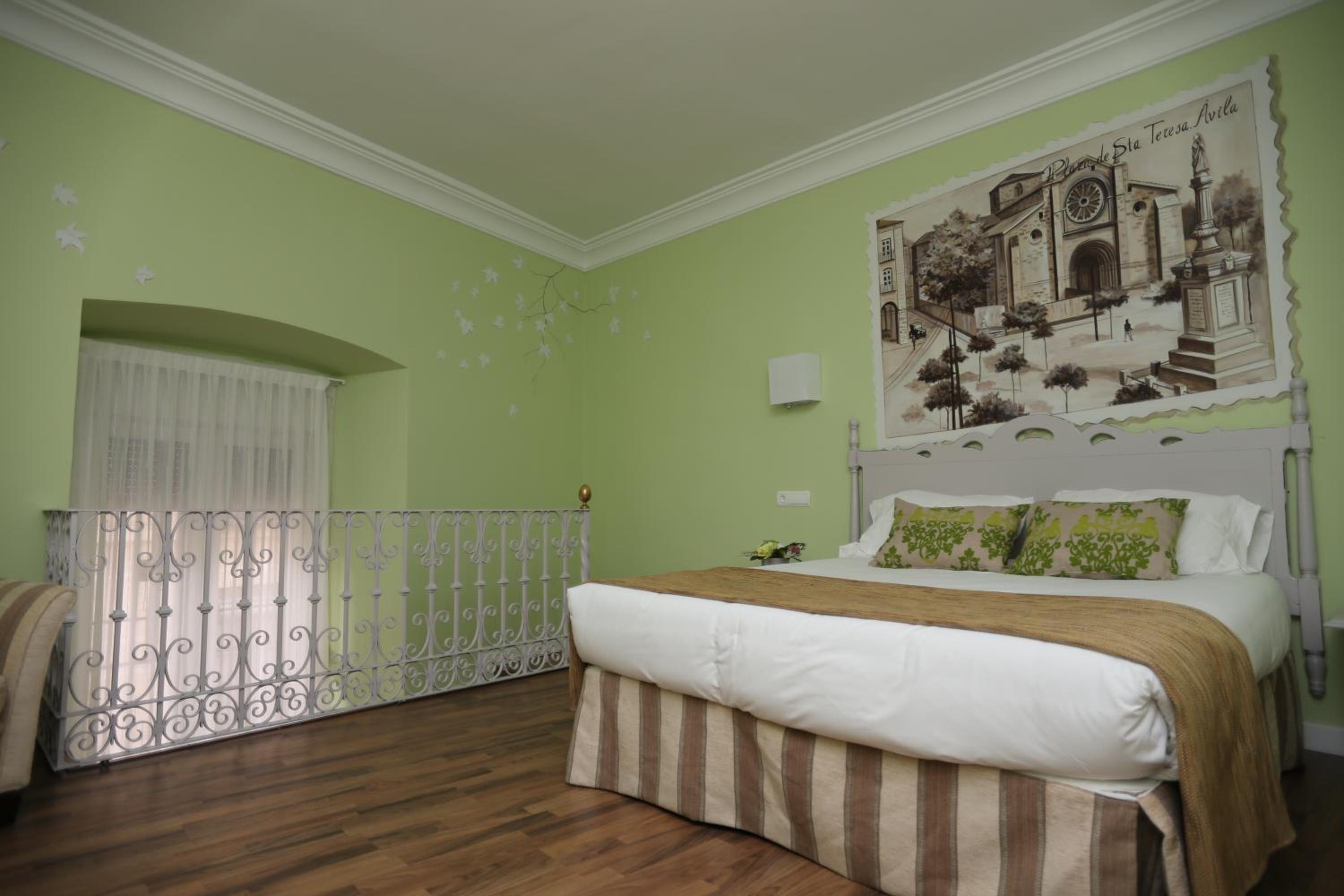 Suite - Photo 12