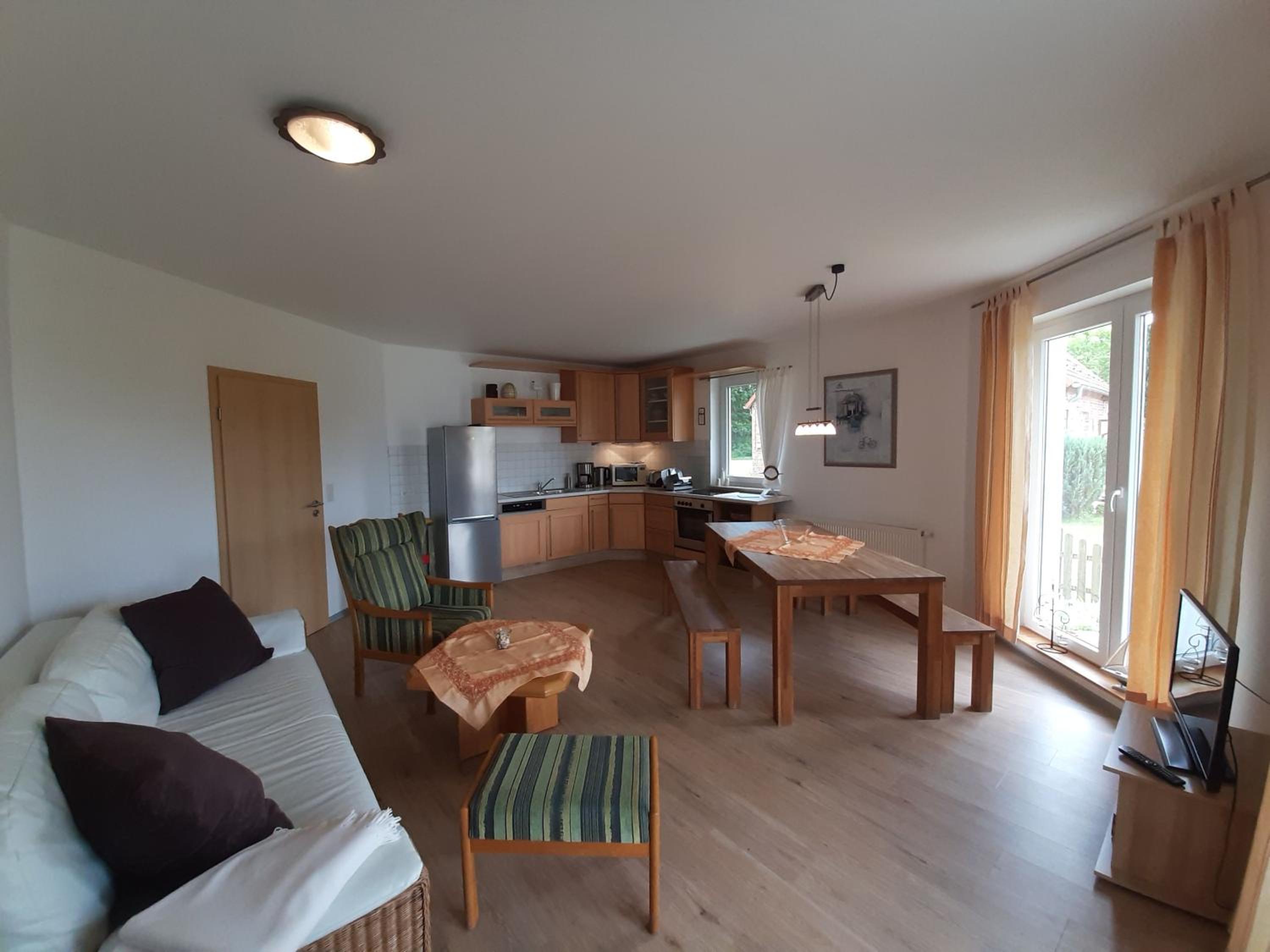 Three-Bedroom Apartment with Terrace photo 2