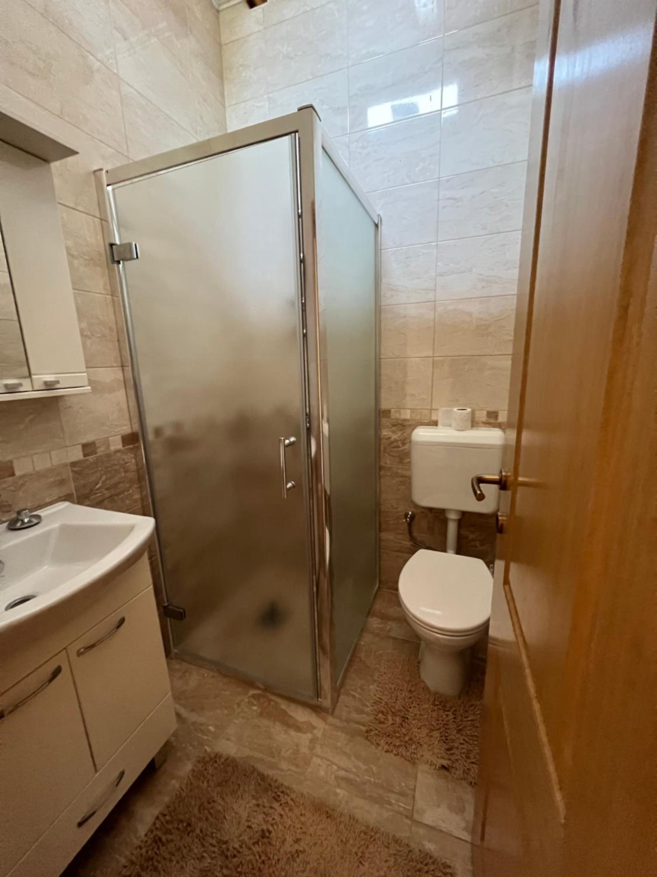 One-Bedroom House photo 2